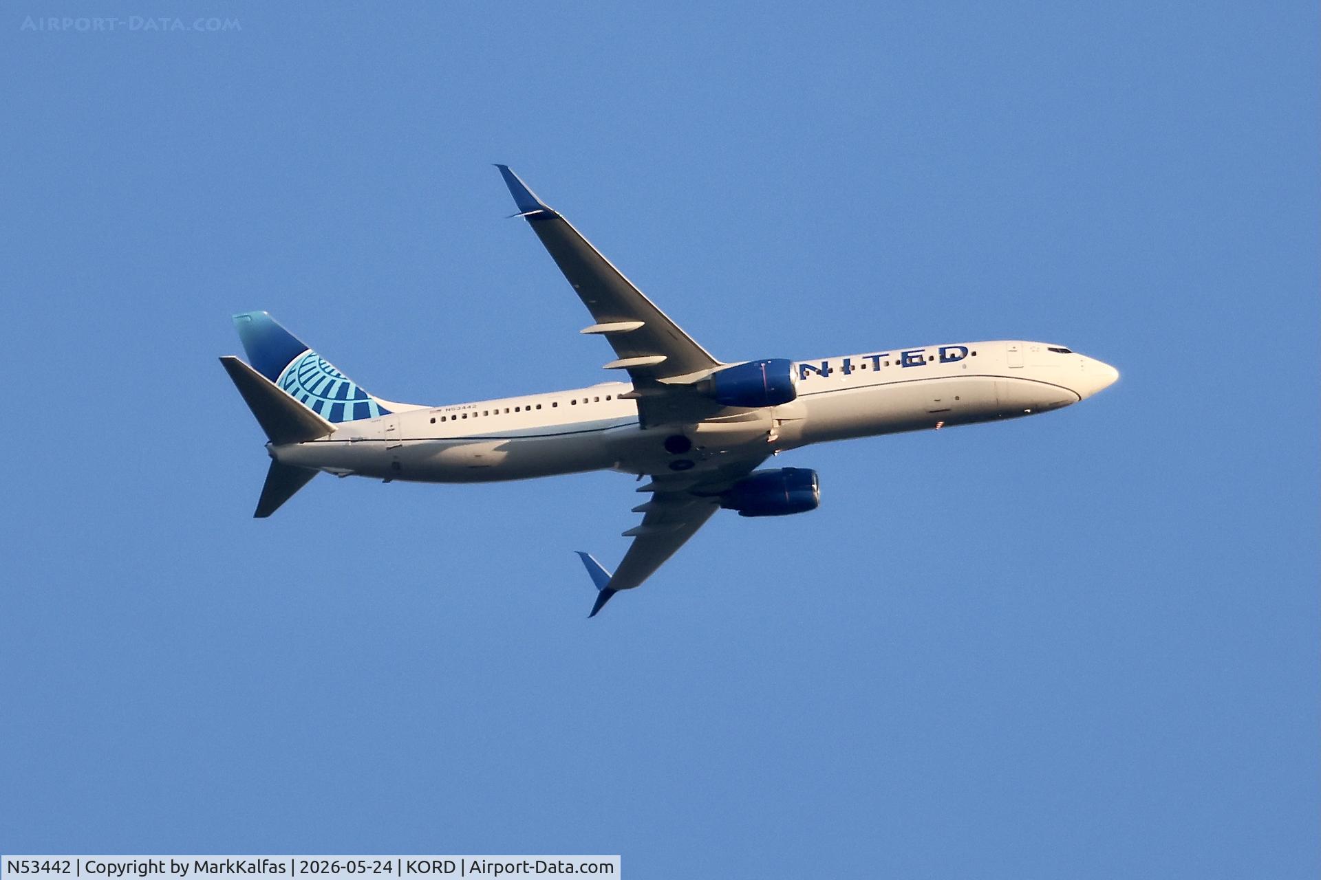 Aircraft N53442, 2009 Boeing 737-924/ER, c/n 33536, B739 United Airlines Boieng 737-924 ER N53442, UA403 FLL-ORD, at KORD, photo by MarkKalfas