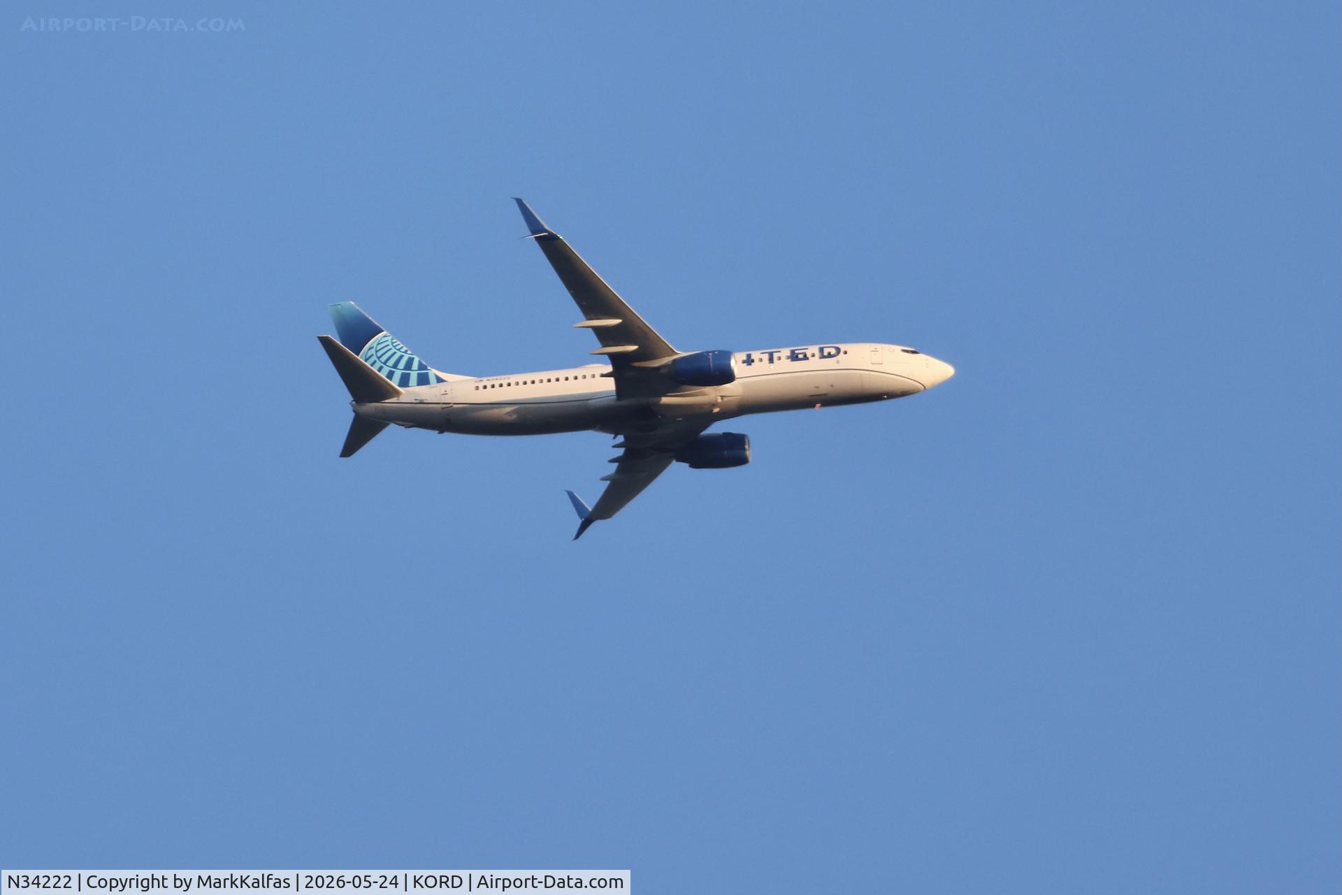 Aircraft N34222, 1998 Boeing 737-824, c/n 28931, B738 United Boeing 737-824, N34222, UA2106 MIA-ORD, at KORD, photo by MarkKalfas