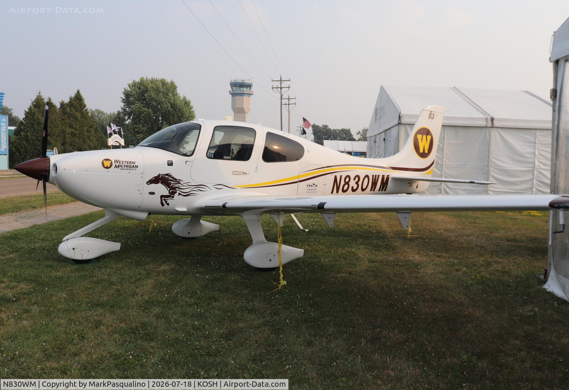 Aircraft N830WM, 2024 Cirrus Design Corp SR20, c/n 10221, Cirrus SR20, at KOSH, photo by MarkPasqualino