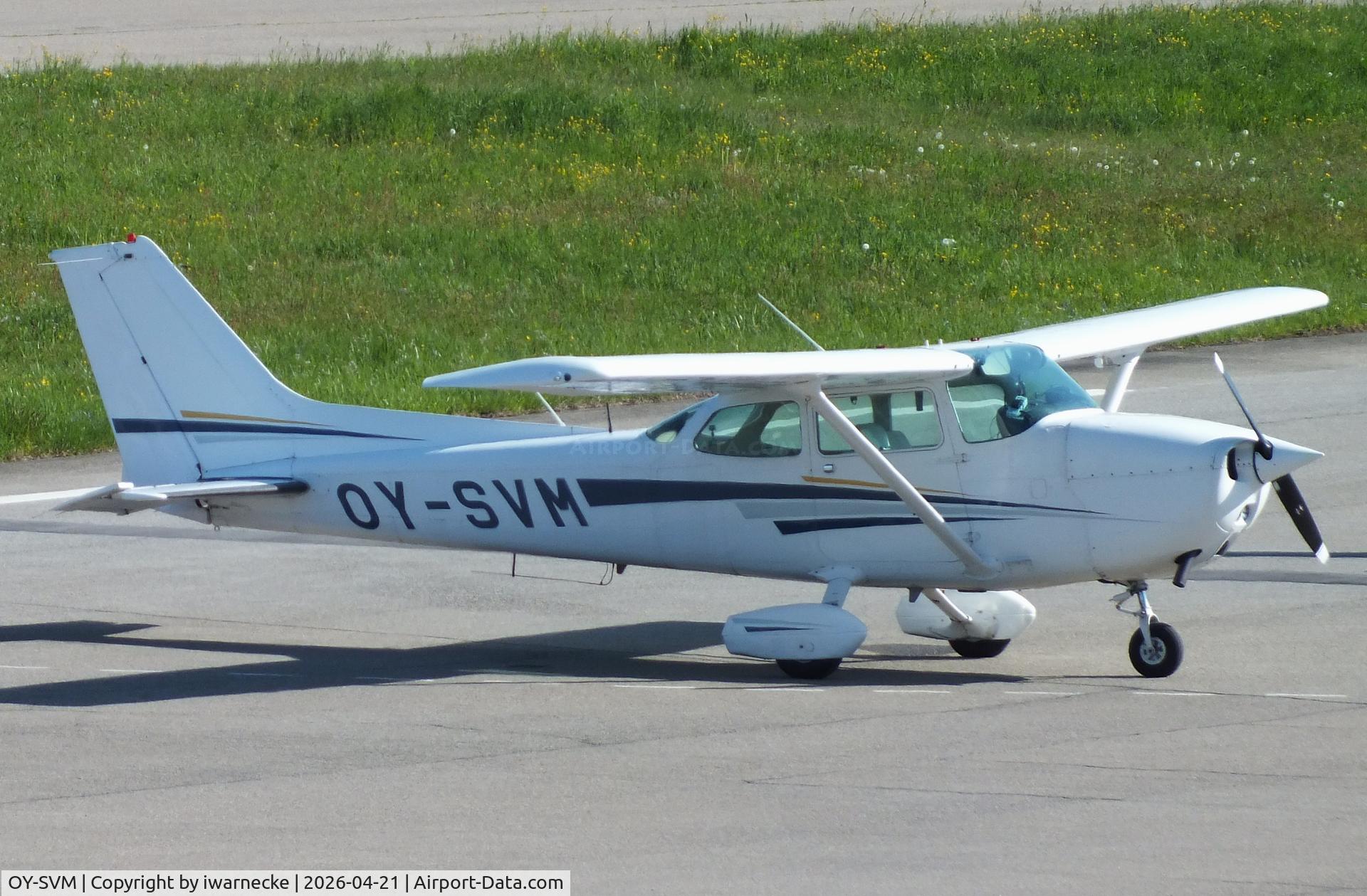 Aircraft OY-SVM, 1981 Cessna 172P, c/n 172-74818, Cessna 172P at the Bodensee airport, Friedrichshafen, photo by iwarnecke