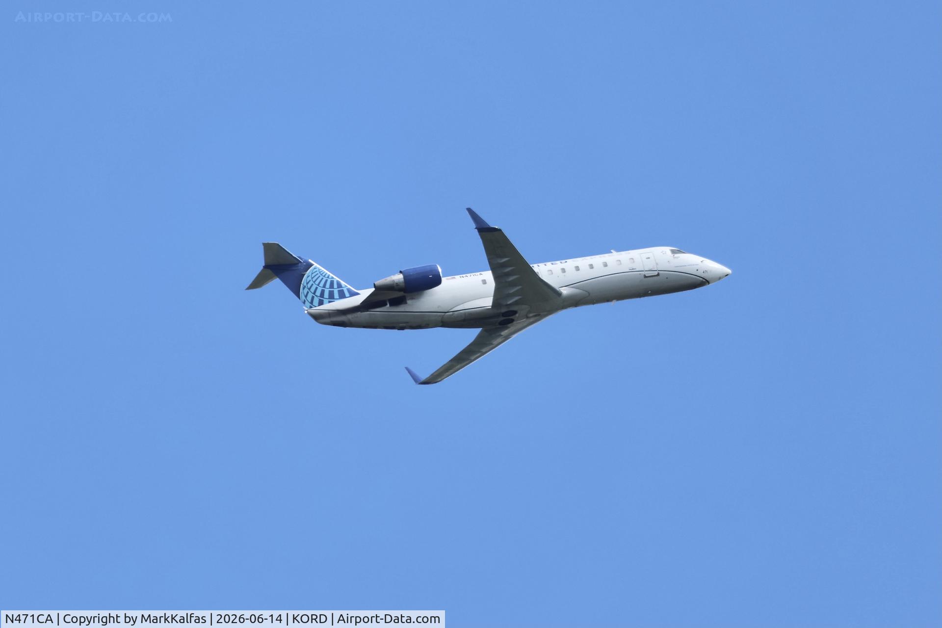 Aircraft N471CA, 2002 Bombardier CRJ-200ER (CL-600-2B19), c/n 7655, ardier CRJ-200ER departing 28R KORD, at KORD, photo by MarkKalfas