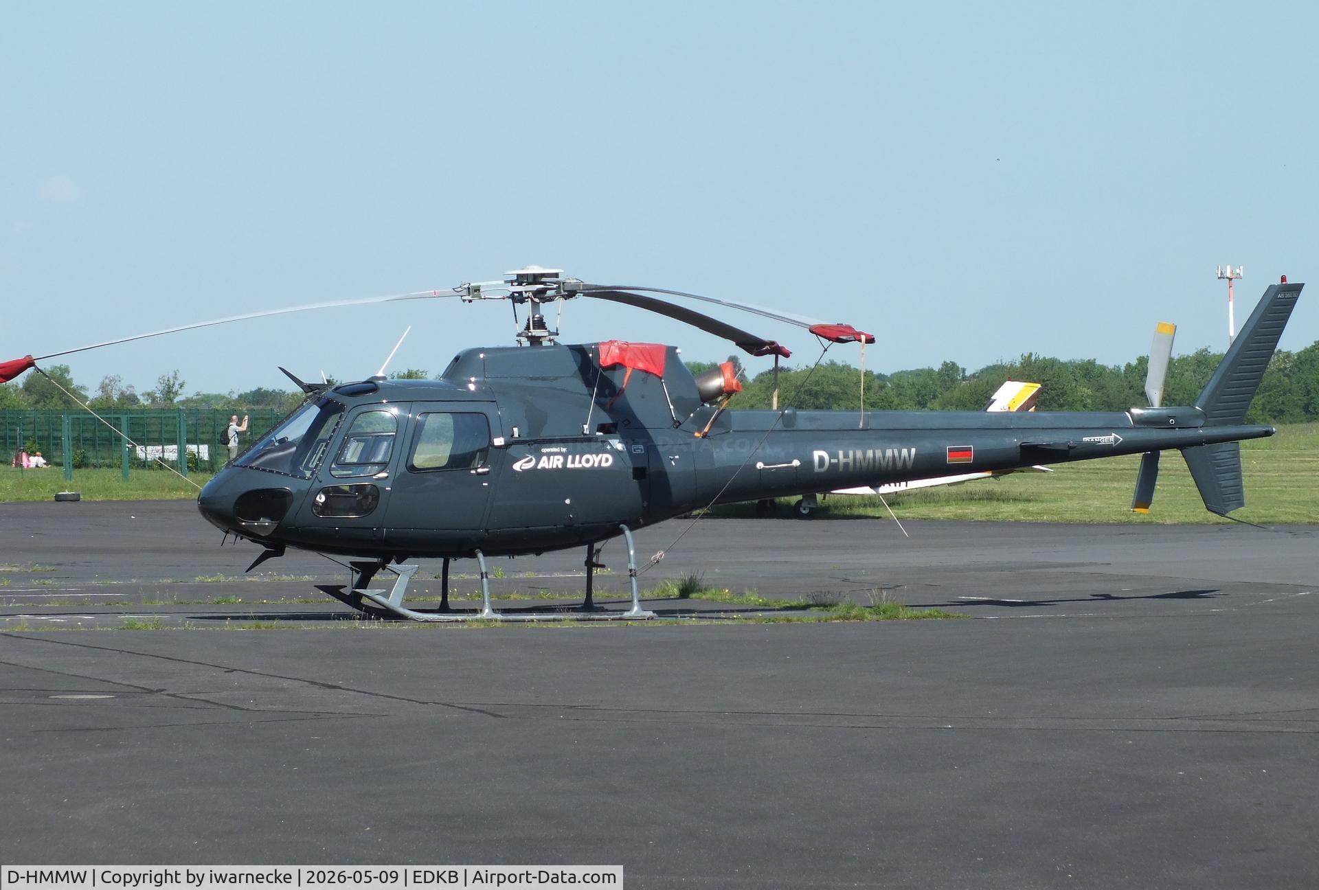 Aircraft D-HMMW, Eurocopter AS-350B-2 Ecureuil Ecureuil, c/n 2727, Eurocopter AS.350B-2 Ecureuil of Air Lloyd at Bonn-Hangelar airfield '2605, at EDKB, photo by iwarnecke