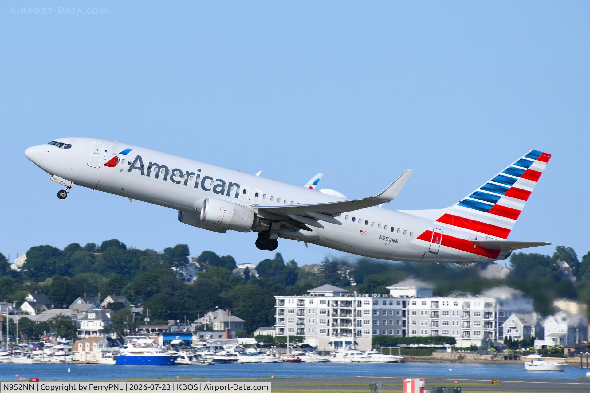 Aircraft N952NN, 2014 Boeing 737-823, c/n 31196 l/n 4951, American B738 departing Boston, MA, at KBOS, photo by FerryPNL