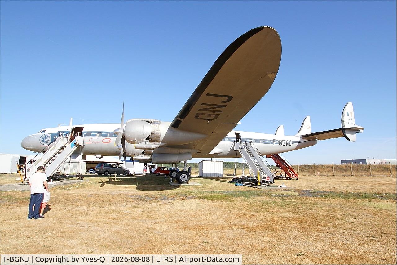 Aircraft F-BGNJ, 1953 Lockheed L-1049G Super Constellation, c/n 4519, F-BGNJ - Lockheed L-1049G Super Constellation, Amicale du Super Constellation, Nantes-Atlantique airport (LFRS-NTE), at LFRS, photo by Yves-Q