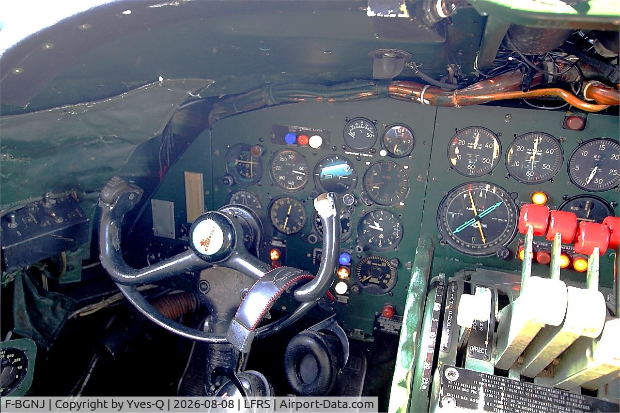 Aircraft F-BGNJ, 1953 Lockheed L-1049G Super Constellation, c/n 4519, F-BGNJ - Lockheed L-1049G Super Constellation, cockpit, Amicale du Super Constellation, Nantes-Atlantique airport (LFRS-NTE), at LFRS, photo by Yves-Q