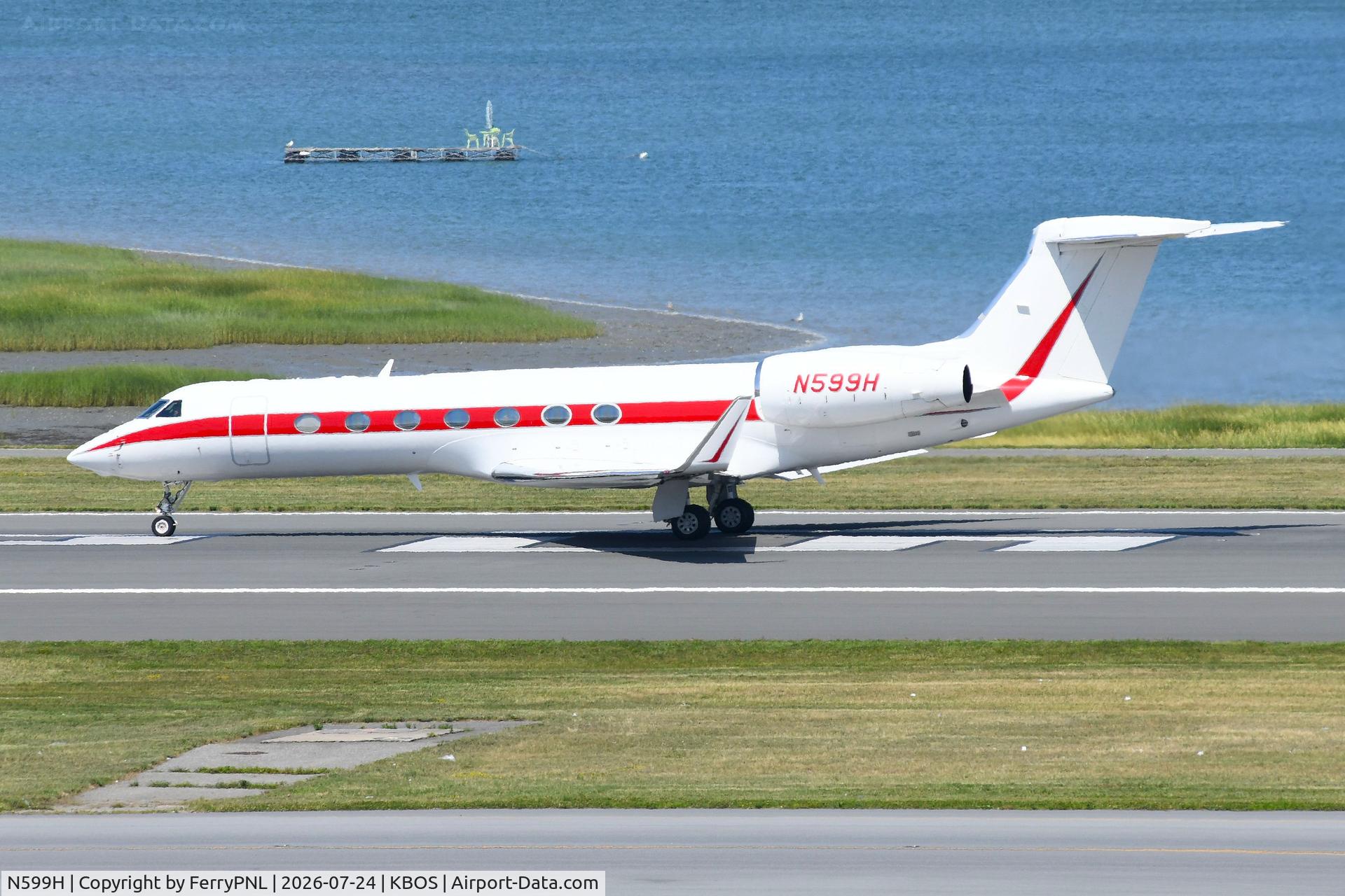 Aircraft N599H, 2003 Gulfstream Aerospace V-SP G550, c/n 5016, Honeywell Aircraft Leasing LLC G550, at KBOS, photo by FerryPNL