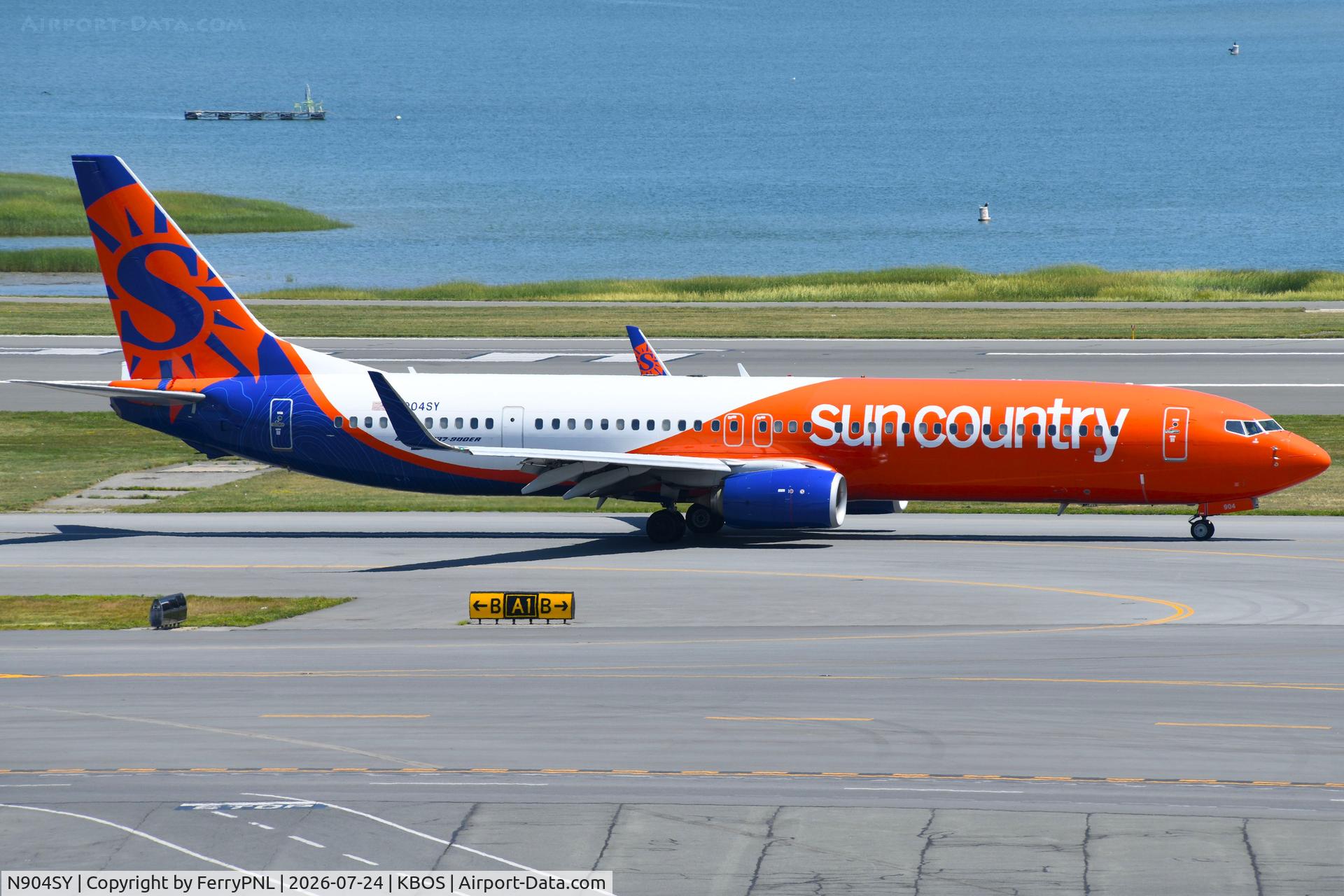 Aircraft N904SY, 2015 Boeing 737-91MER, c/n 44425 l/n 5419, SunCountry B739 departing for MSP, at KBOS, photo by FerryPNL