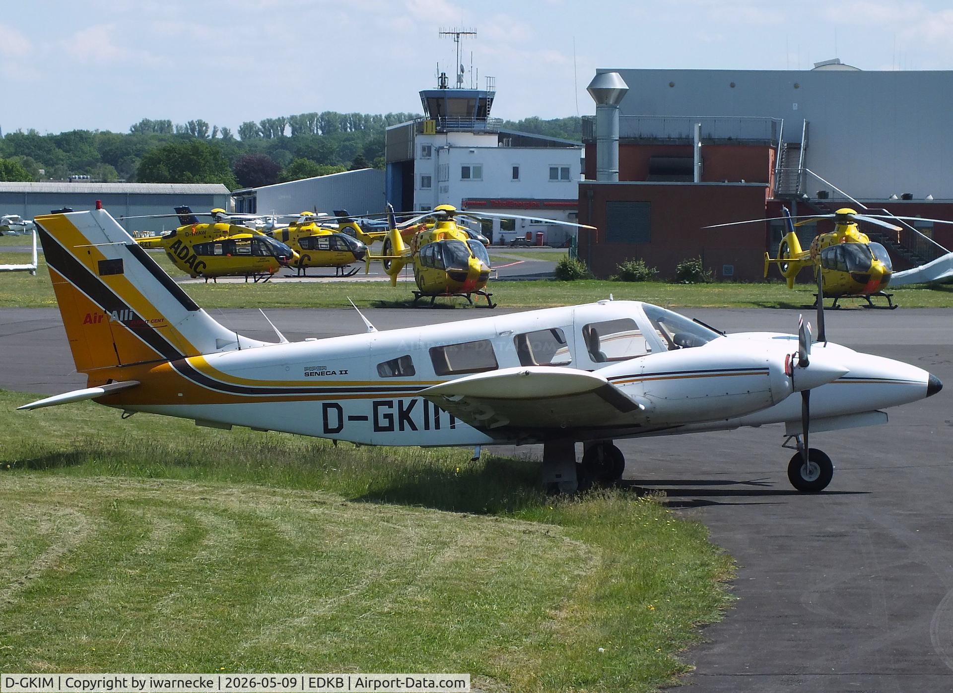 Aircraft D-GKIM, Piper PA-34-200T, c/n 34-7970228, Piper PA-34-200T Seneca II at Bonn-Hangelar airfield '2605, at EDKB, photo by iwarnecke