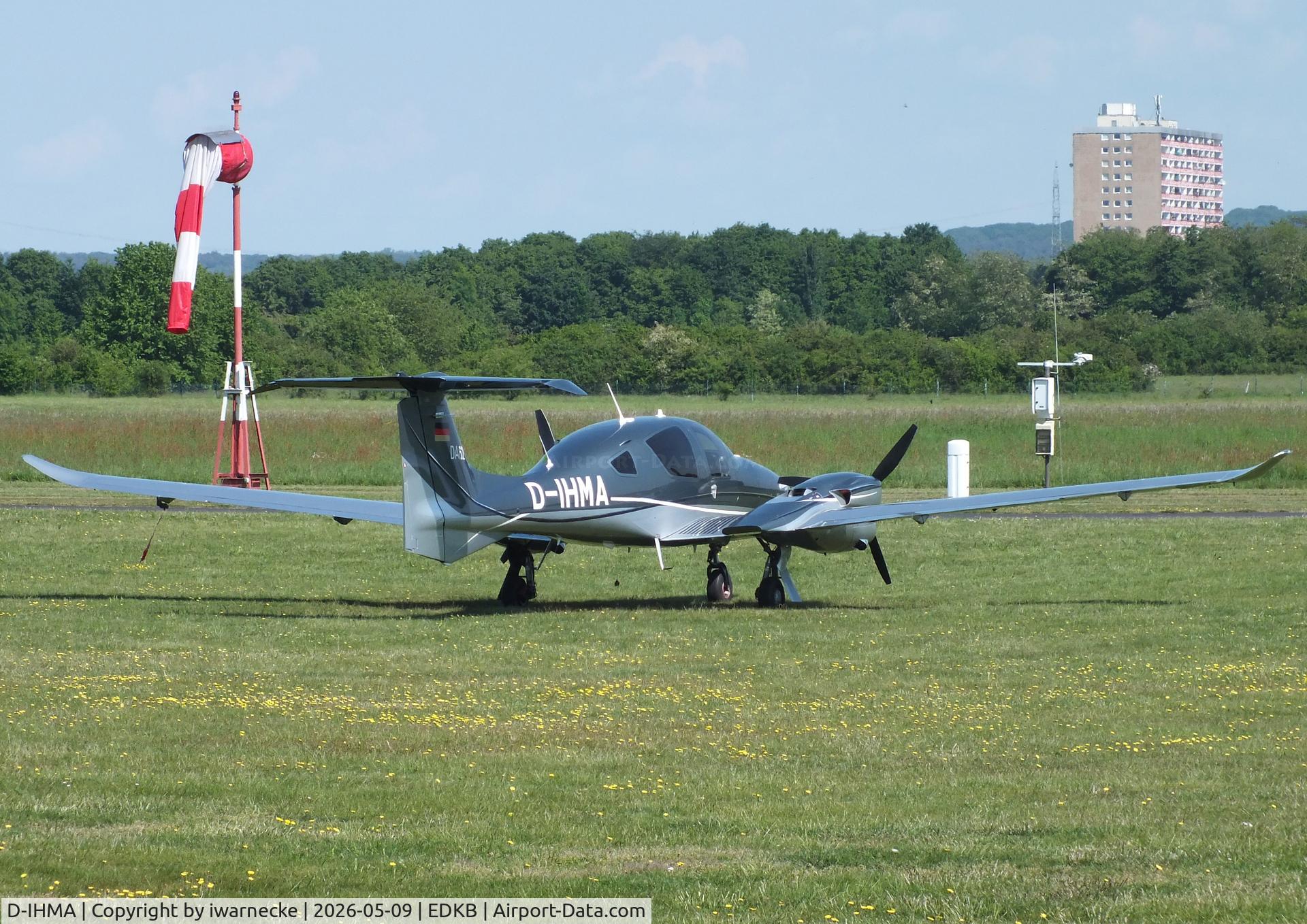 Aircraft D-IHMA, Diamond DA-62, c/n 62.174, Diamond DA-62 at Bonn-Hangelar airfield '2605, at EDKB, photo by iwarnecke