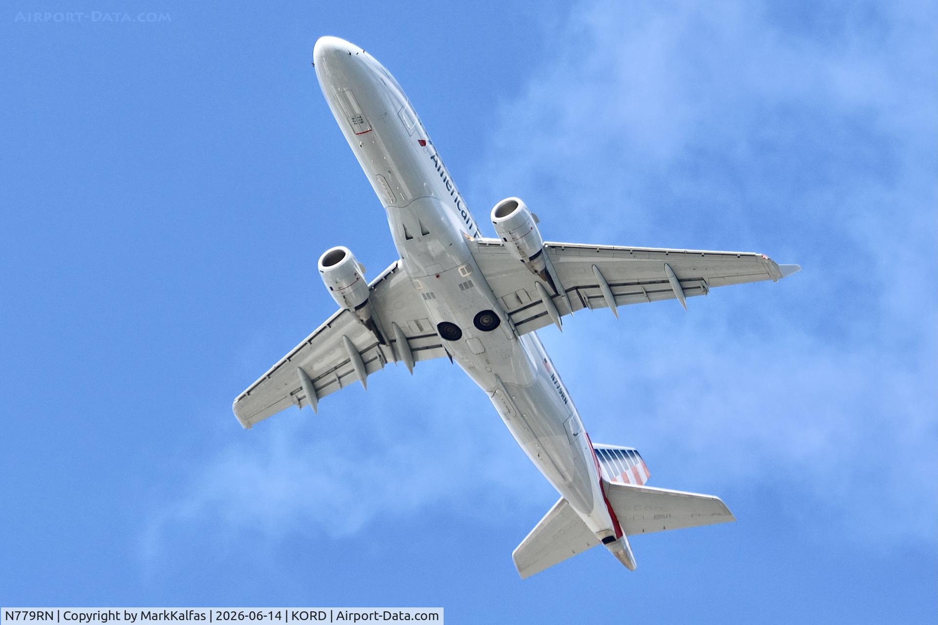 Aircraft N779RN, 2004 Embraer 170SE (ERJ-170-100SE), c/n 17000055, E170 Envoy/ American Eagle Embrarer ERJ 170-100 SE N779RN departing 28R KORD, at KORD, photo by MarkKalfas
