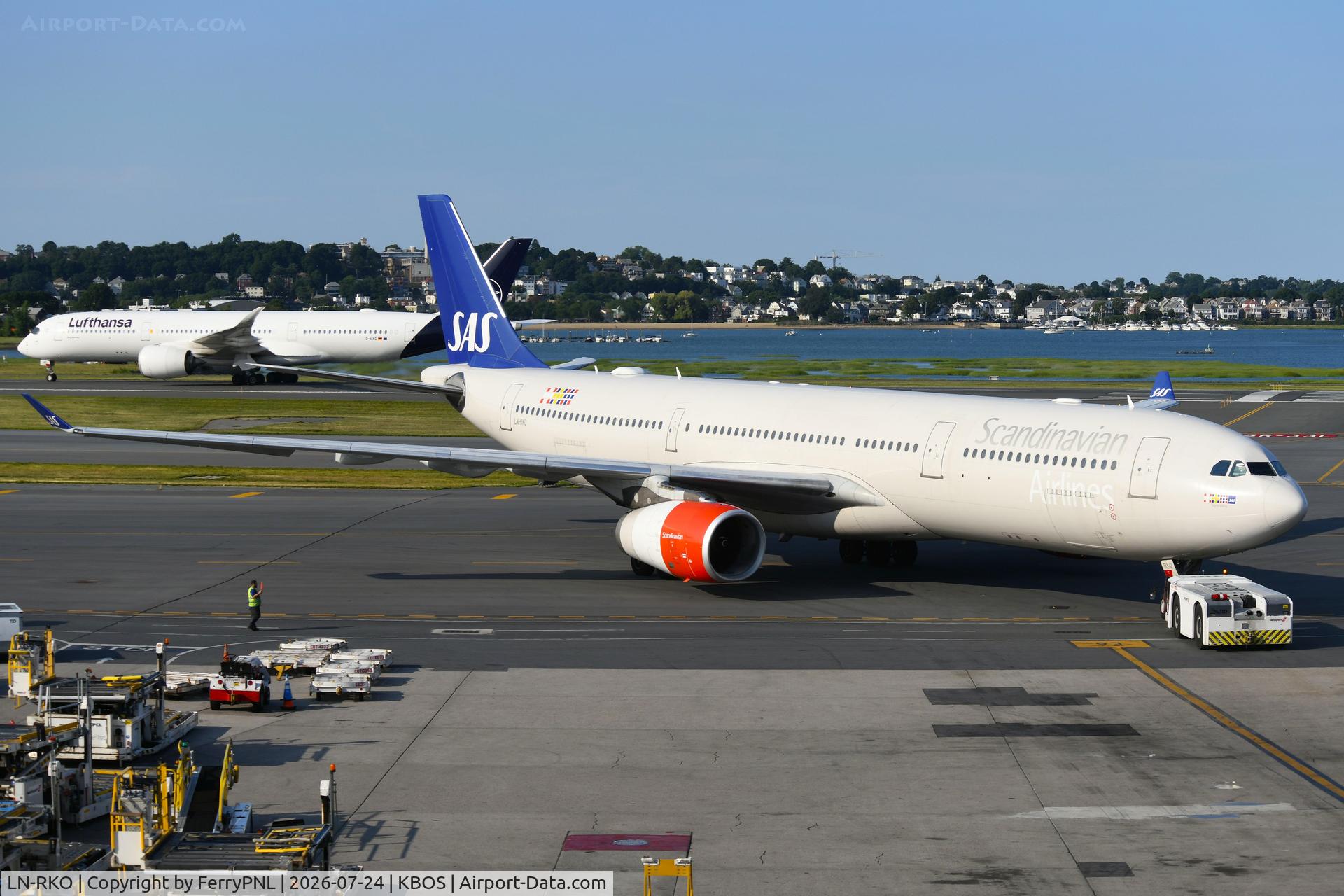 Aircraft LN-RKO, 2003 Airbus A330-343X, c/n 515, SAS A333 pushed-back, at KBOS, photo by FerryPNL