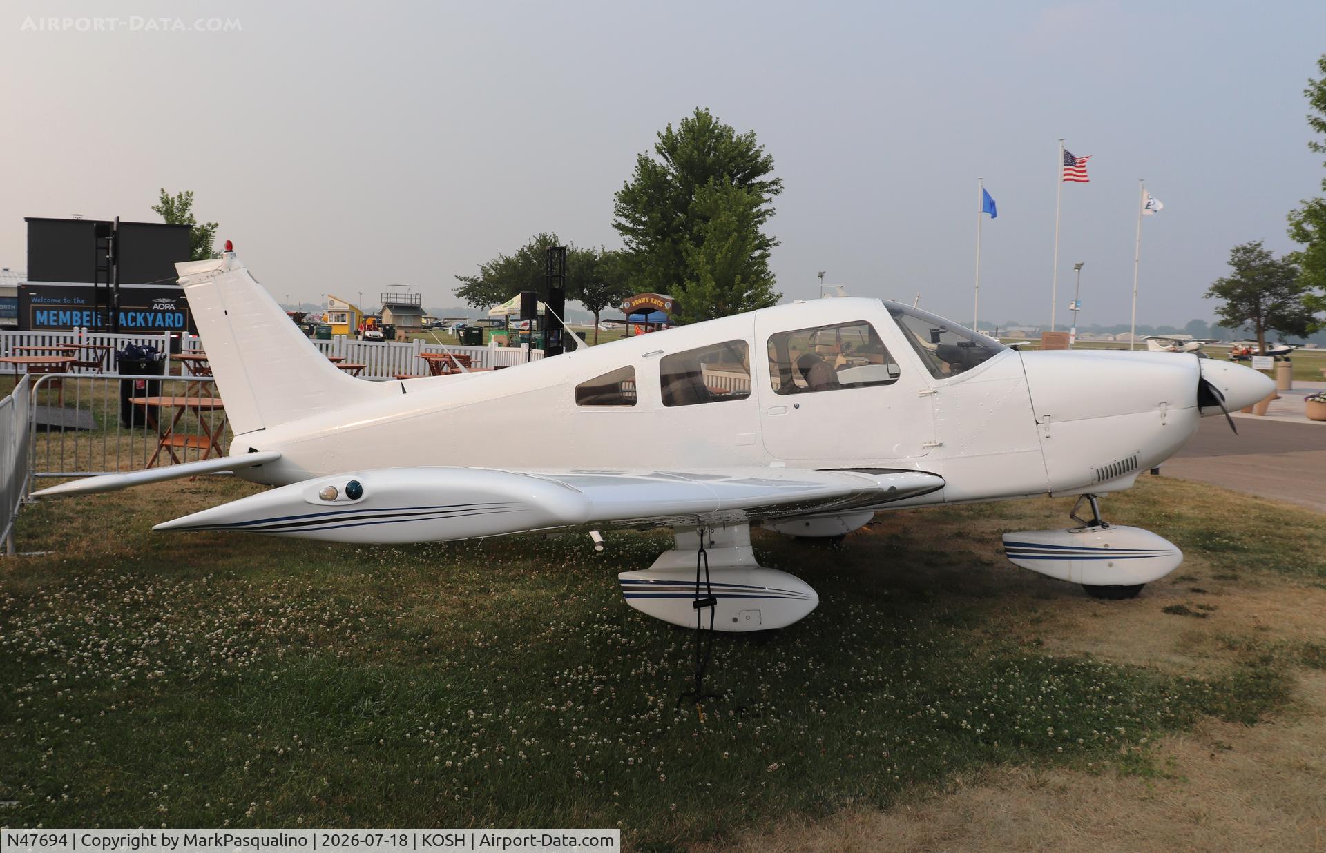 Aircraft N47694, 1977 Piper PA-28-181, c/n 28-7890119, Piper PA-28-181, at KOSH, photo by MarkPasqualino