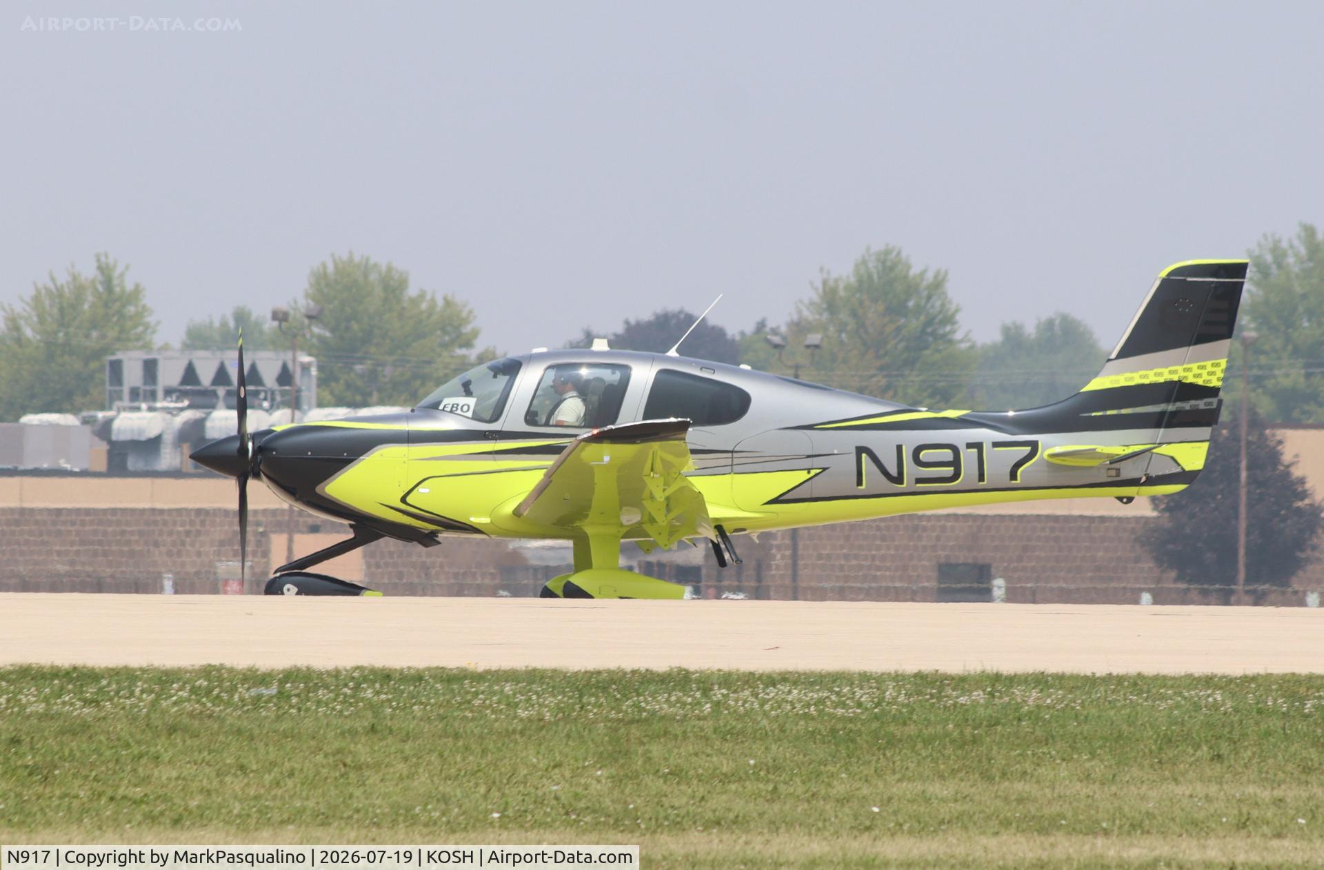 Aircraft N917, 2024 Cirrus SR22T, c/n 10282, Cirrus SR22T, at KOSH, photo by MarkPasqualino