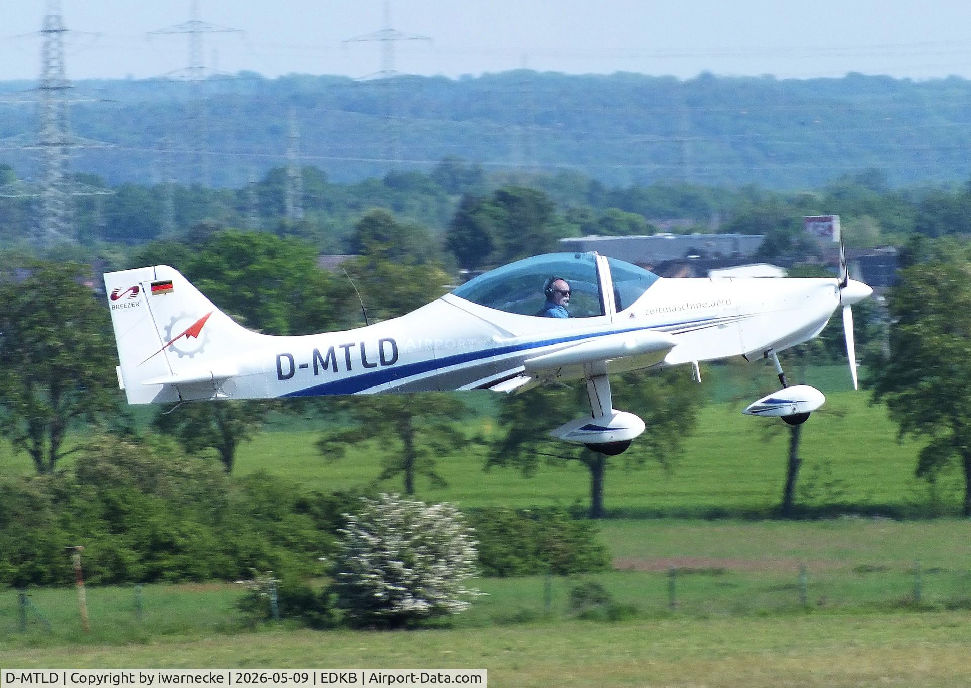 Aircraft D-MTLD, Aerostyle Breezer B400, c/n not found_D-MTLD, Aerostyle Breezer B400 at Bonn-Hangelar airfield '2605, at EDKB, photo by iwarnecke