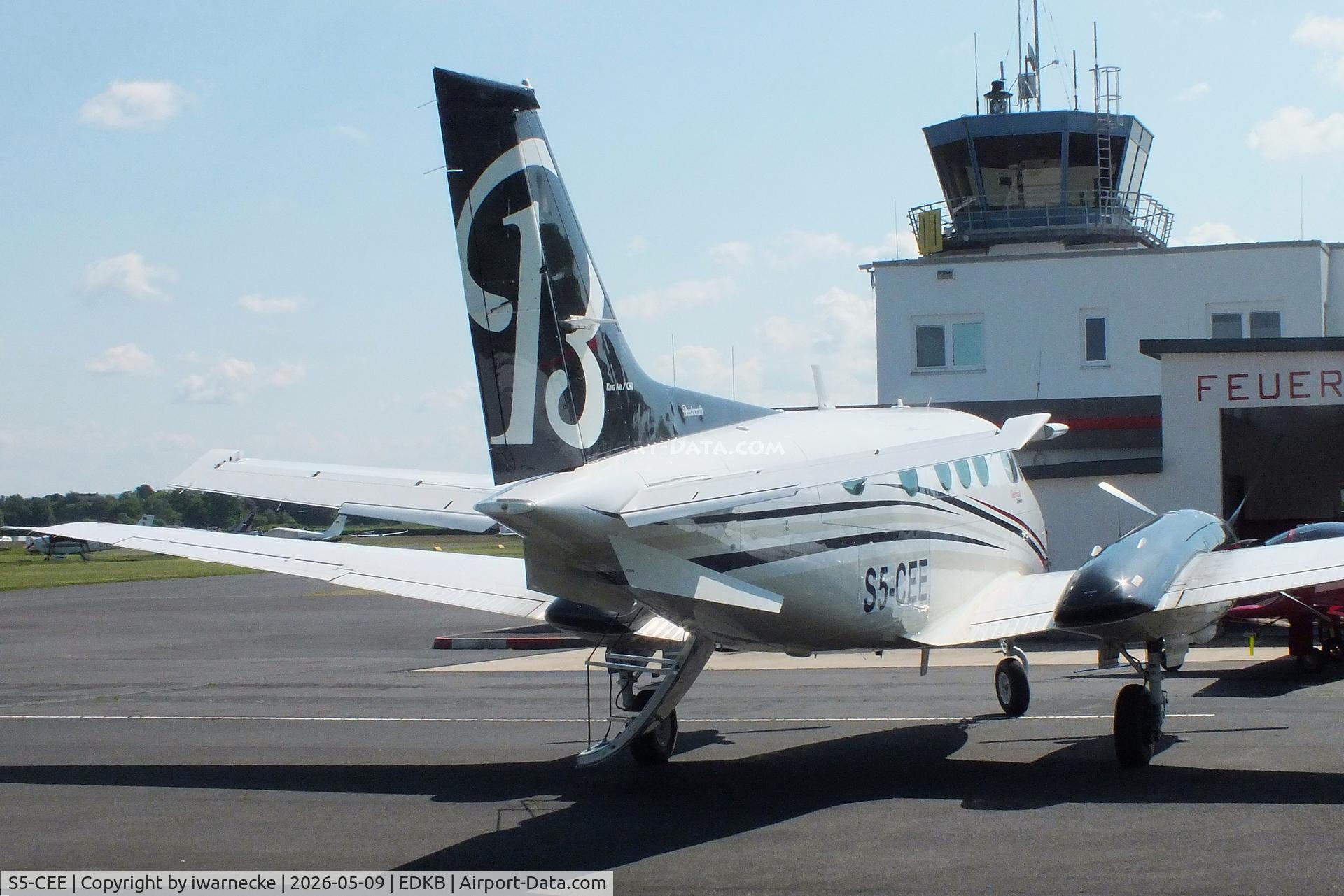 Aircraft S5-CEE, 1977 Beech C90 King Air, c/n LJ-723, Beechcraft C90 King Air at Bonn-Hangelar airfield '2605, at EDKB, photo by iwarnecke