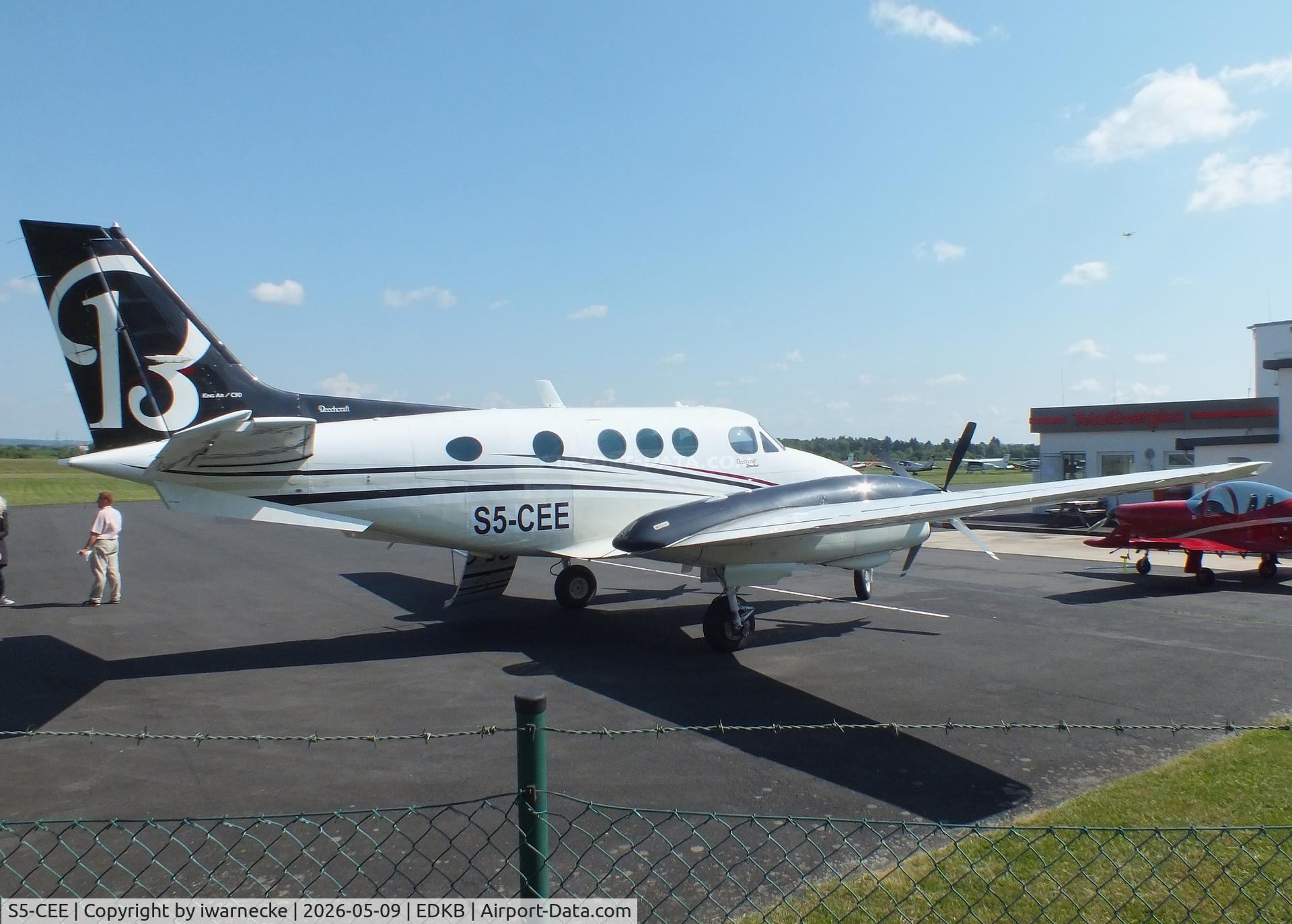 Aircraft S5-CEE, 1977 Beech C90 King Air, c/n LJ-723, Beechcraft C90 King Air at Bonn-Hangelar airfield '2605, at EDKB, photo by iwarnecke