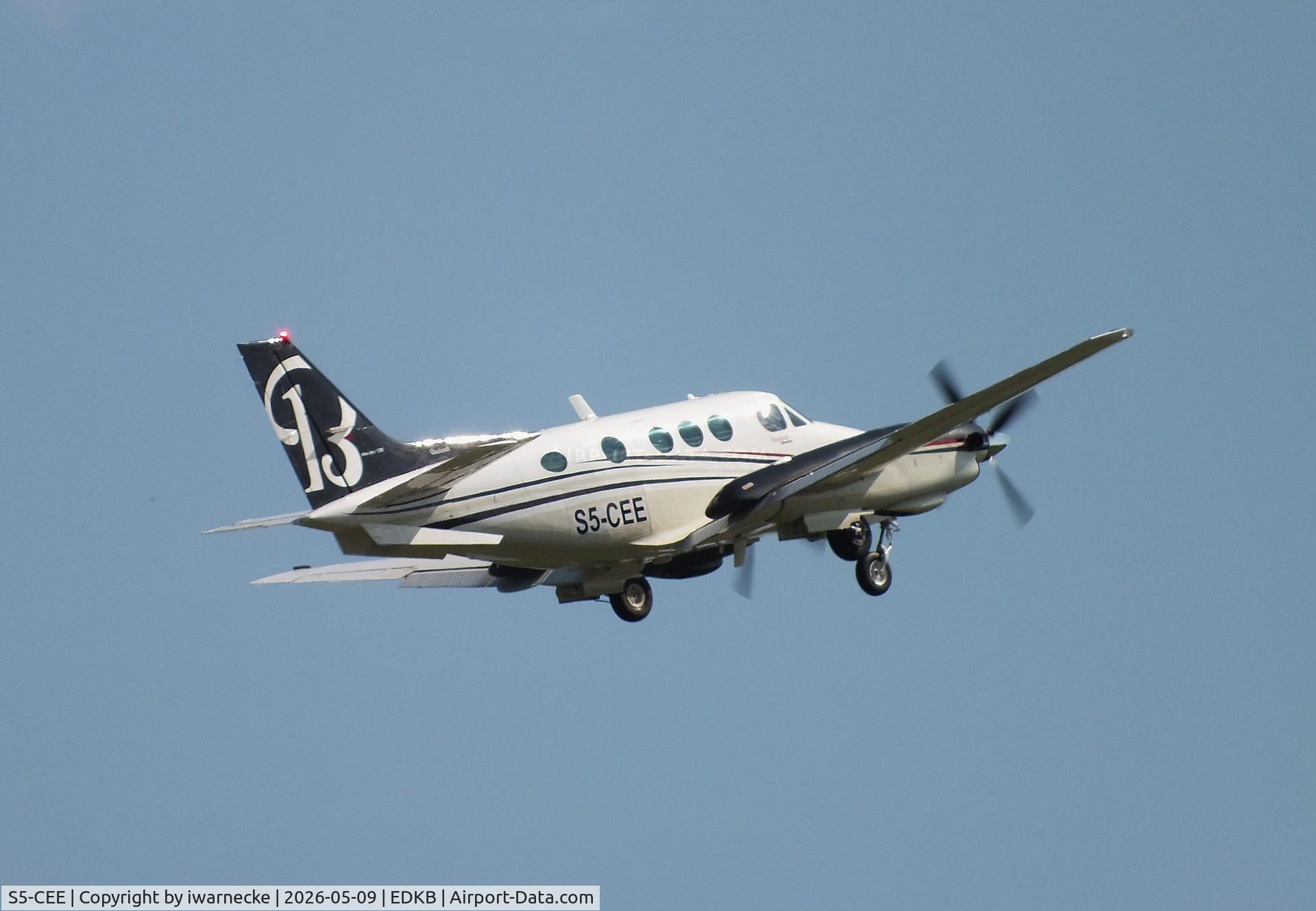 Aircraft S5-CEE, 1977 Beech C90 King Air, c/n LJ-723, Beechcraft C90 King Air at Bonn-Hangelar airfield '2605, at EDKB, photo by iwarnecke