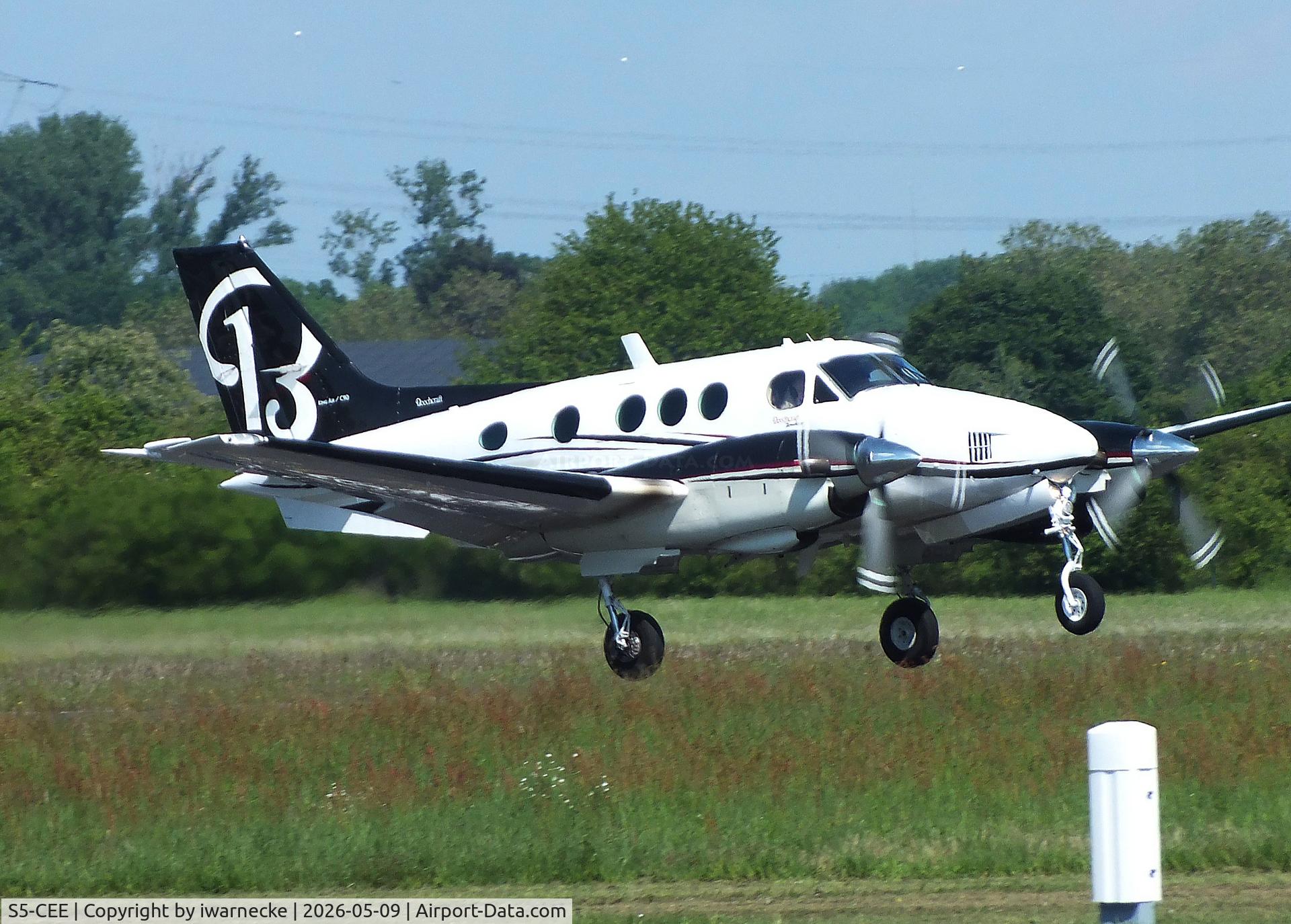 Aircraft S5-CEE, 1977 Beech C90 King Air, c/n LJ-723, Beechcraft C90 King Air at Bonn-Hangelar airfield '2605, photo by iwarnecke