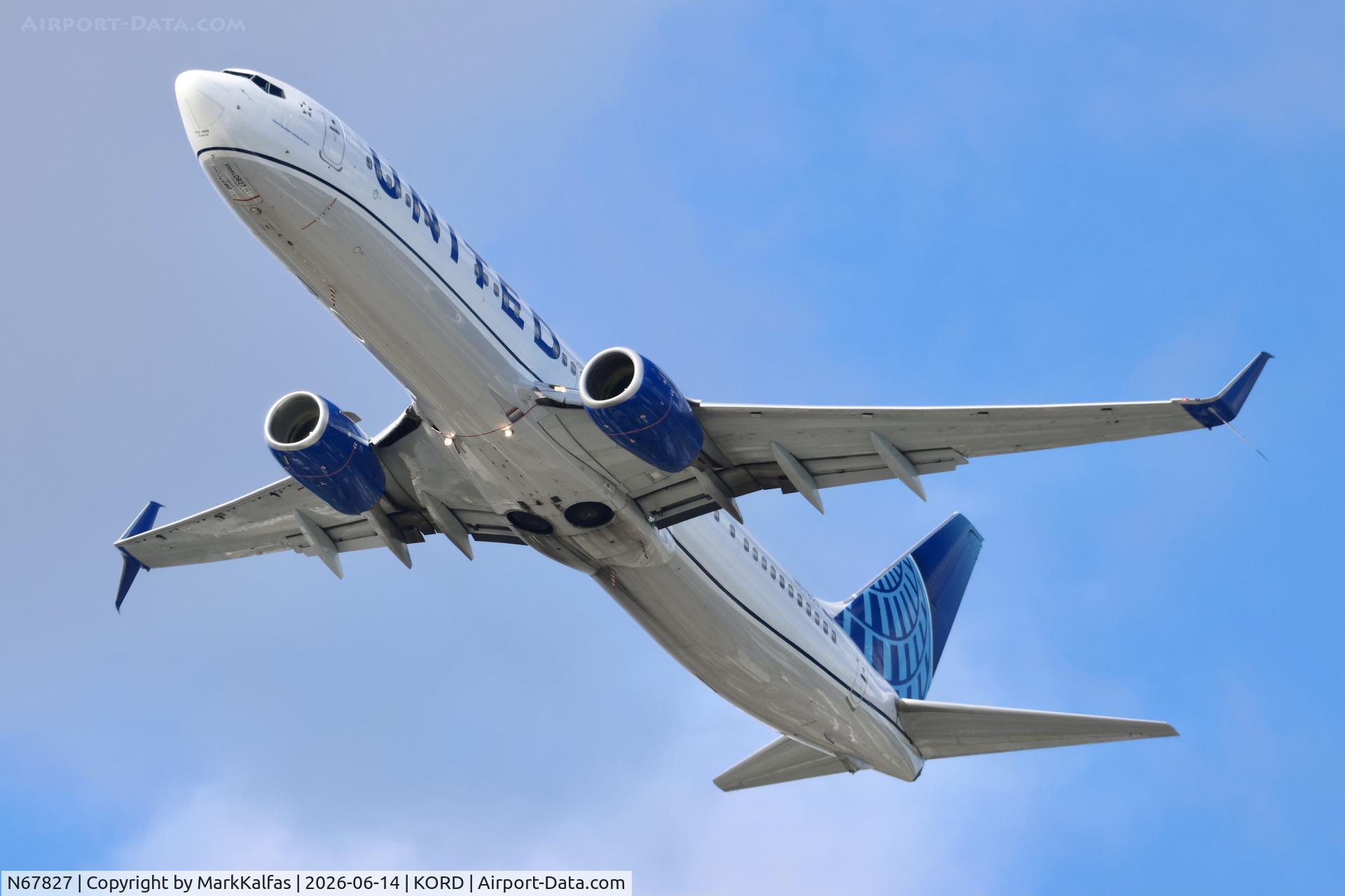 Aircraft N67827, 2014 Boeing 737-924/ER, c/n 44581 l/n 4950, B739 United Airlines Boeing 737-924 ER N67827 departing 28R KORD, at KORD, photo by MarkKalfas