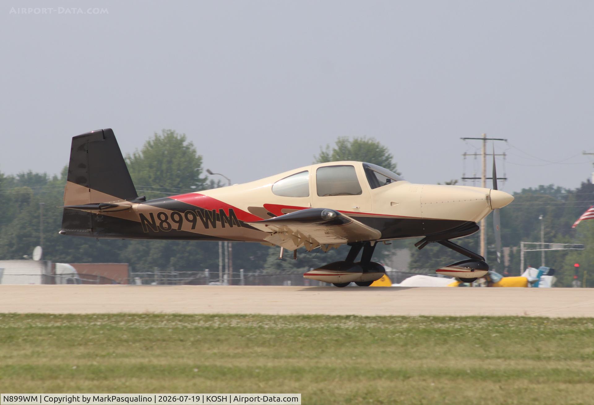 Aircraft N899WM, Vans RV-10, c/n 40521, Vans RV-10, at KOSH, photo by MarkPasqualino