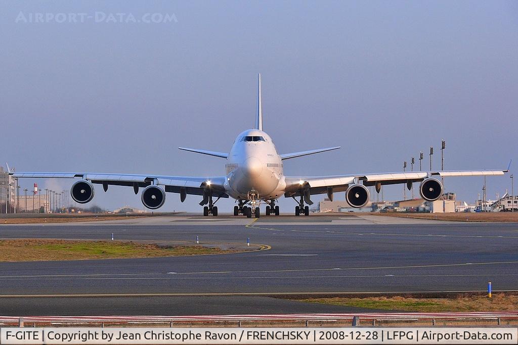 Aircraft F-GITE, 1992 Boeing 747-428, c/n 25601 l/n 906, broken up, at LFPG, photo by Jean Christophe Ravon / FRENCHSKY