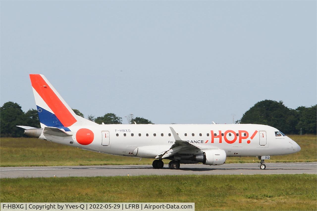 Aircraft F-HBXG, 2009 Embraer 170ST (ERJ-170-100ST), c/n 17000301, Embraer 170ST, Taxiing to boarding area, Brest-Bretagne airport (LFRB-BES), at LFRB, photo by Yves-Q