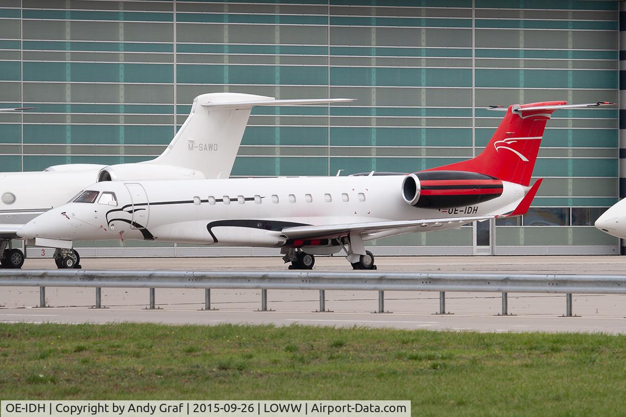 Aircraft OE-IDH, 2007 Embraer EMB-135BJ Legacy 600, c/n 14501026, Untitled EMB135, at LOWW, photo by Andy Graf