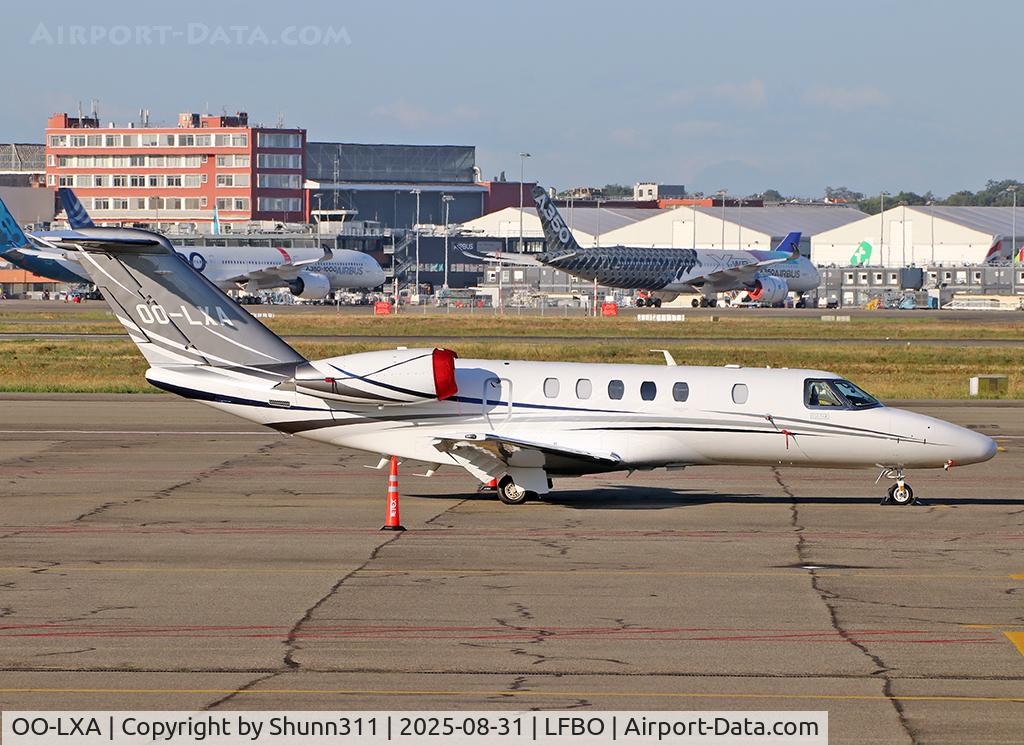 Aircraft OO-LXA, 2022 Cessna 525C CitationJet CJ4 CitationJet CJ4, c/n 525C-0396, Parked at the old Terminal..., at LFBO, photo by Shunn311