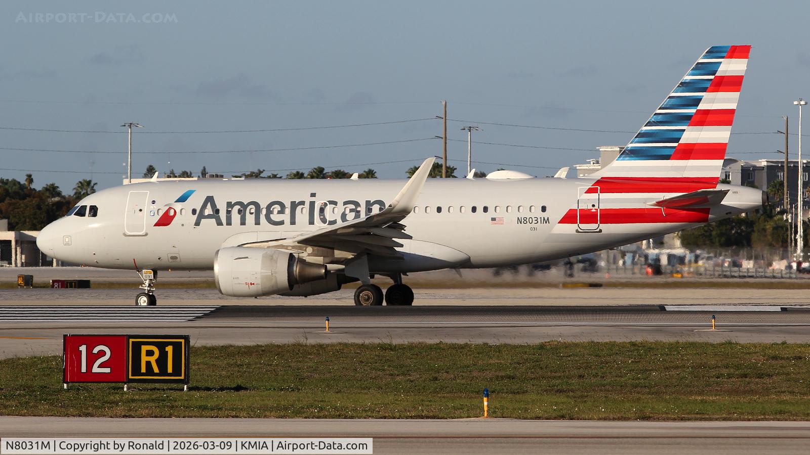 Aircraft N8031M, 2015 Airbus A319-115, c/n 6595, ar mia, at KMIA, photo by Ronald