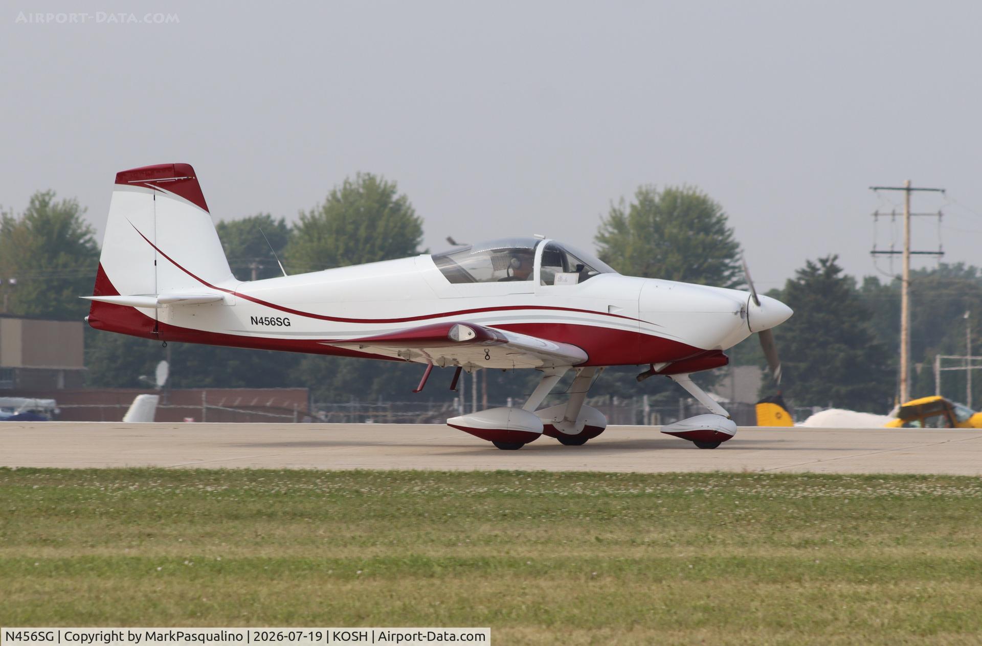 Aircraft N456SG, Vans RV-9A, c/n 91307, Vans RV-9A, at KOSH, photo by MarkPasqualino