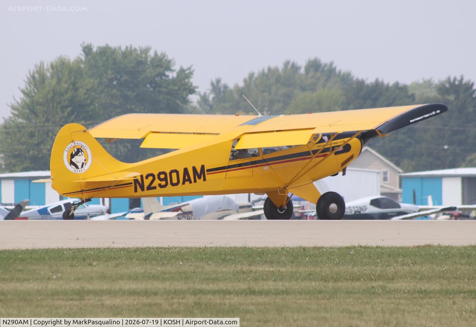 Aircraft N290AM, 2000 Aviat A-1B Husky, c/n 2096, Aviat A-1B, at KOSH, photo by MarkPasqualino