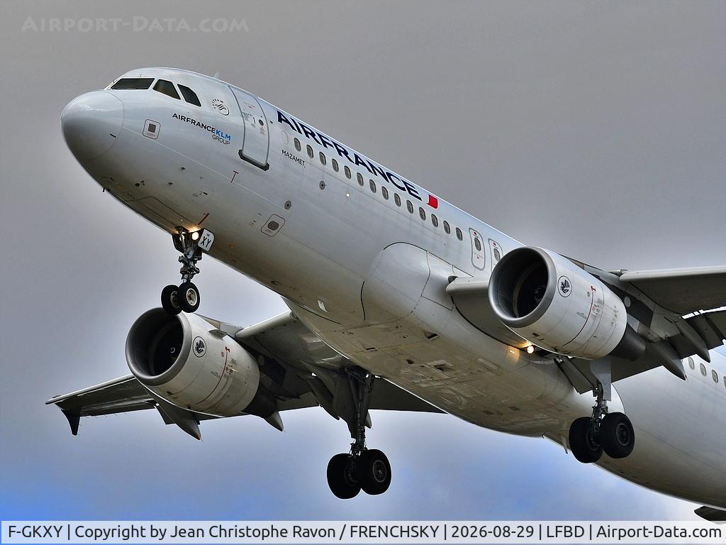 Aircraft F-GKXY, 2009 Airbus A320-214, c/n 4105, Paris (CDG) Bordeaux (BOD) AF7434, at LFBD, photo by Jean Christophe Ravon / FRENCHSKY