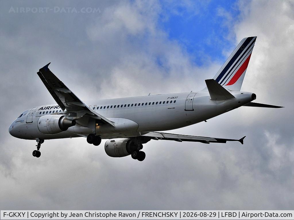 Aircraft F-GKXY, 2009 Airbus A320-214, c/n 4105, Paris (CDG) Bordeaux (BOD) AF7434, at LFBD, photo by Jean Christophe Ravon / FRENCHSKY