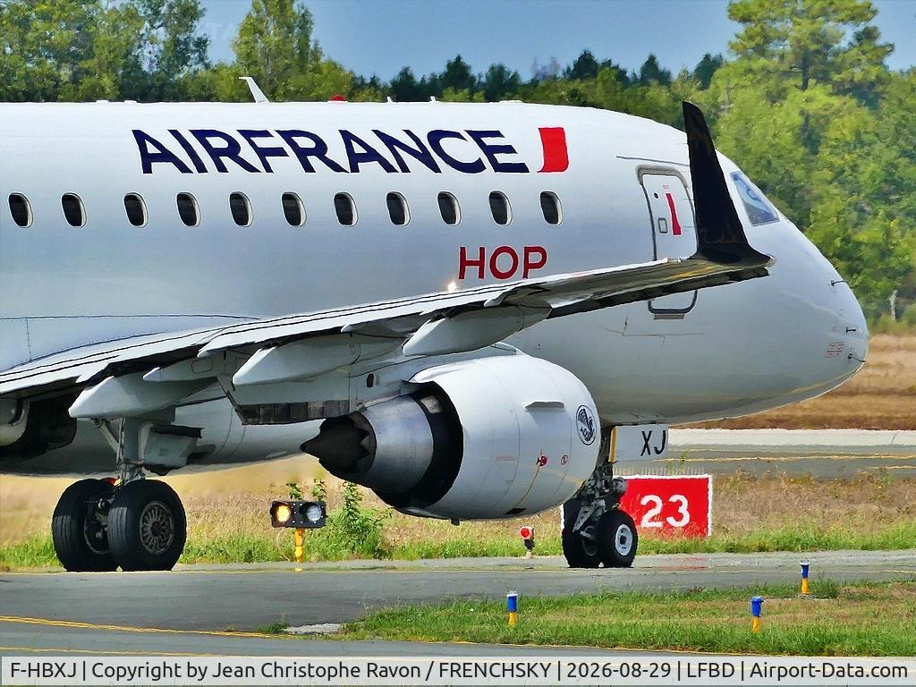 Aircraft F-HBXJ, 2010 Embraer 170ST (ERJ-170-100ST), c/n 17000312, Bordeaux (BOD) Ajaccio (AJA) AF7643, at LFBD, photo by Jean Christophe Ravon / FRENCHSKY