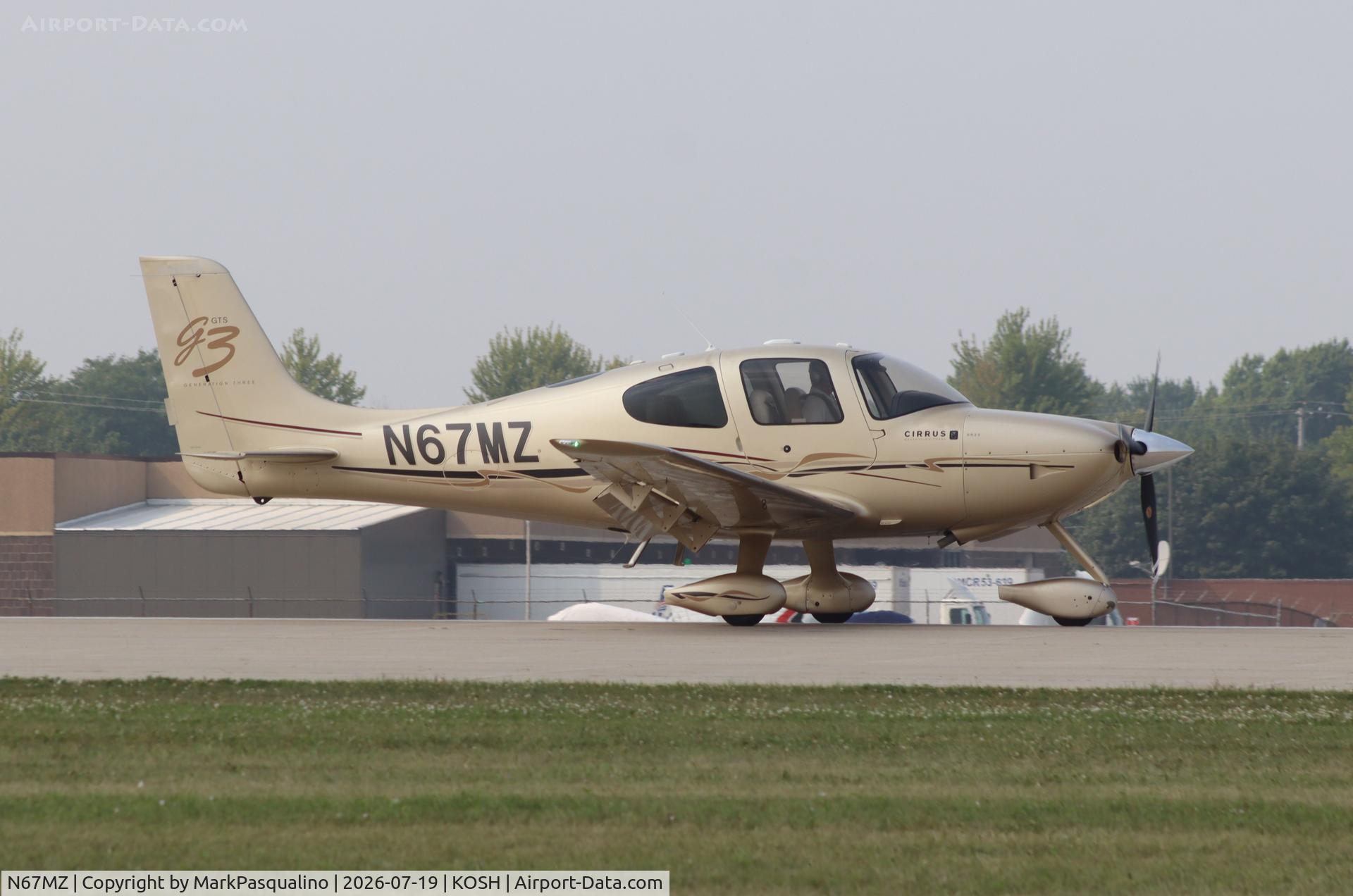 Aircraft N67MZ, 2007 Cirrus SR22 G3 GTS, c/n 2498, Cirrus SR22 G3 GTS, at KOSH, photo by MarkPasqualino