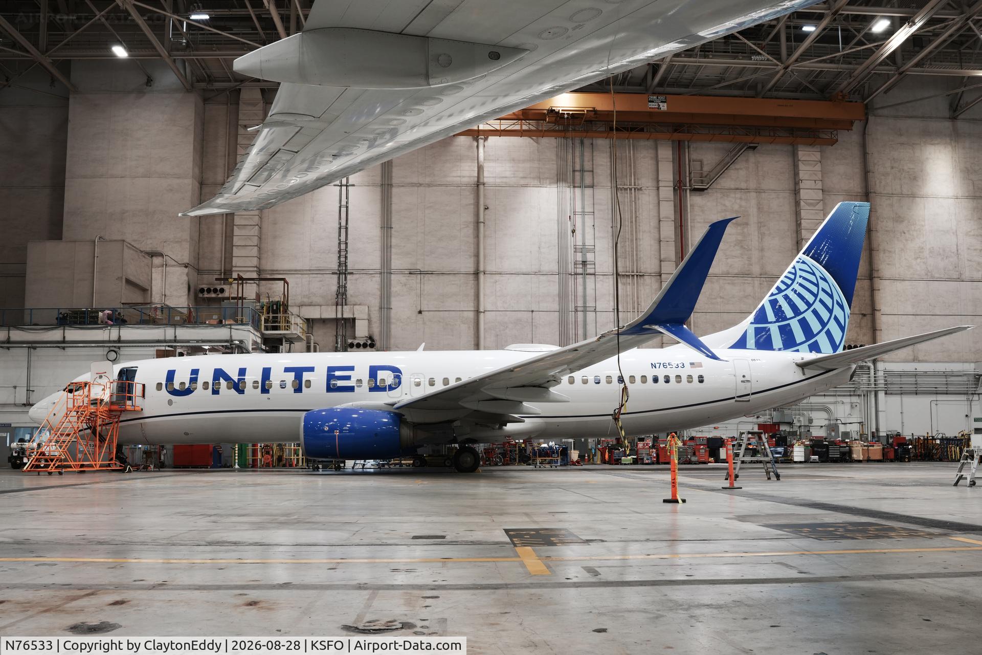 Aircraft N76533, 2016 Boeing 737-824, c/n 62748, SFO 2026, at KSFO, photo by ClaytonEddy