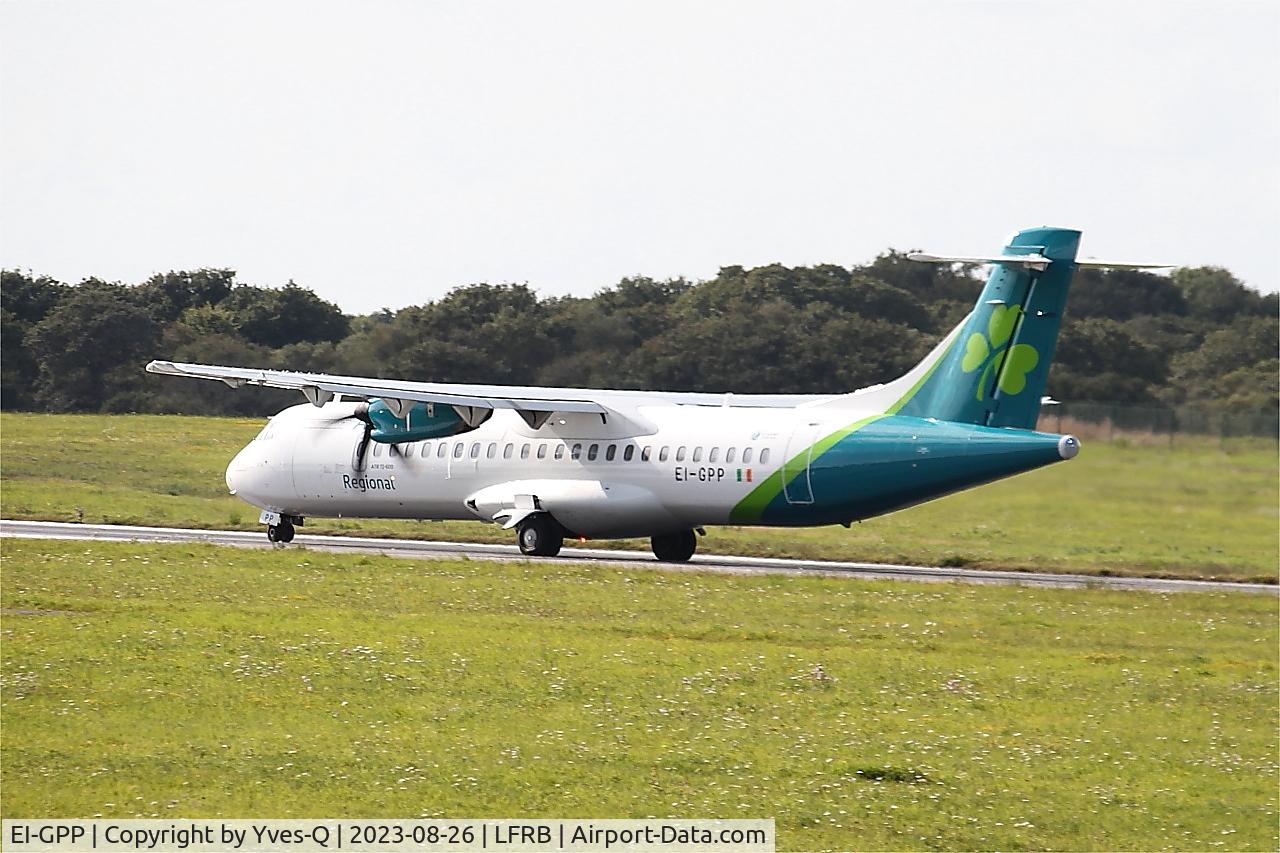 Aircraft EI-GPP, 2016 ATR 72-212A, c/n 1322, ATR 72-212A, Take off run rwy 25L, Brest-Bretagne Airport (LFRB-BES), at LFRB, photo by Yves-Q