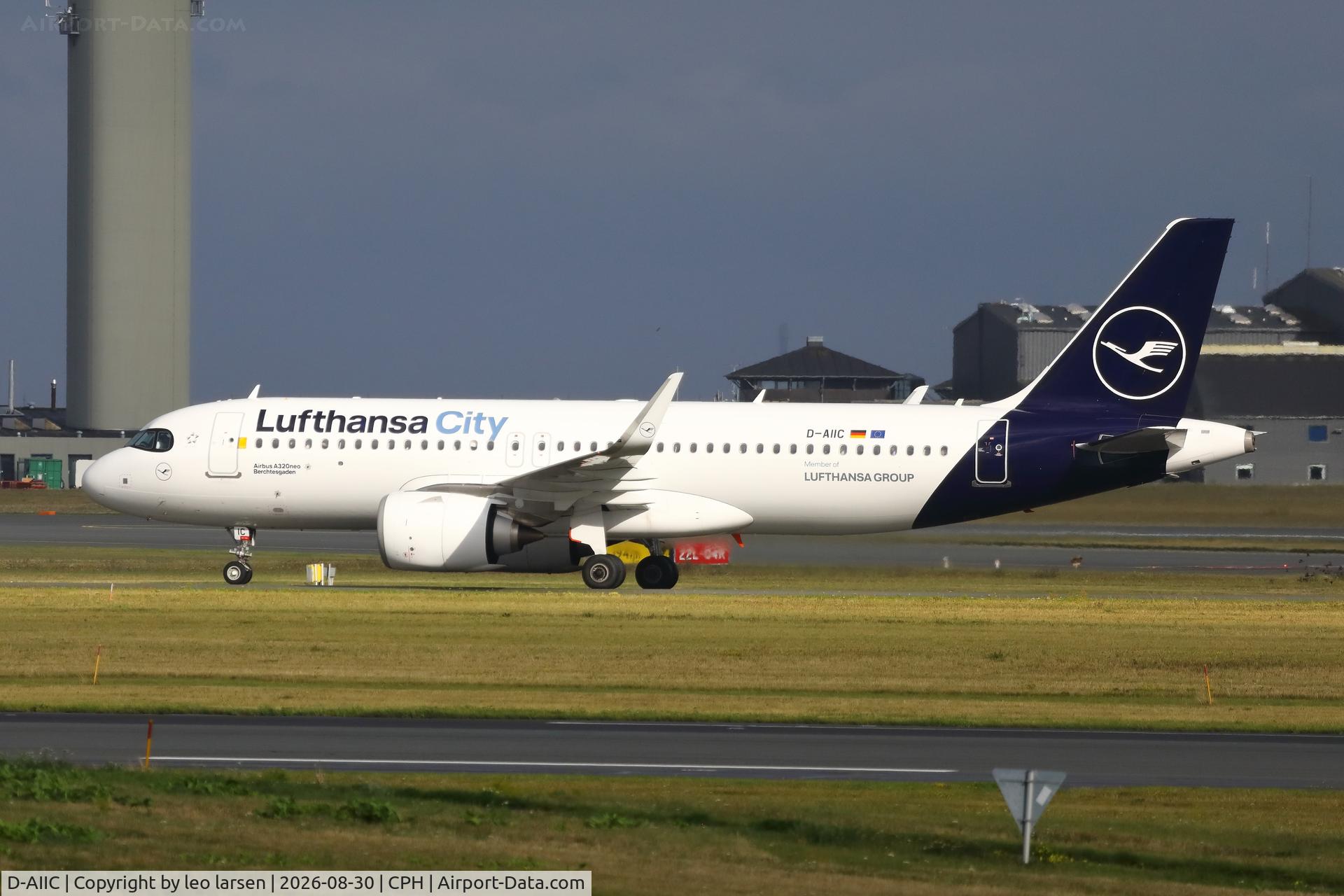 Aircraft D-AIIC, Airbus A320-251N, c/n 12792, Copenhagen 30.8.2026, at CPH, photo by leo larsen