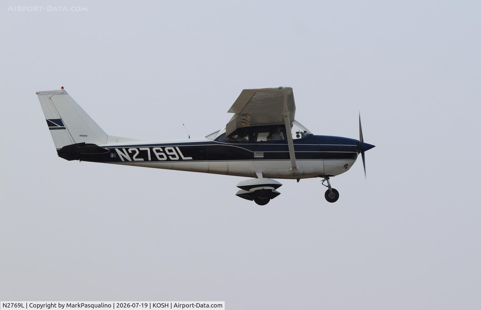 Aircraft N2769L, 1967 Cessna 172H, c/n 17255969, Cessna 172H, at KOSH, photo by MarkPasqualino