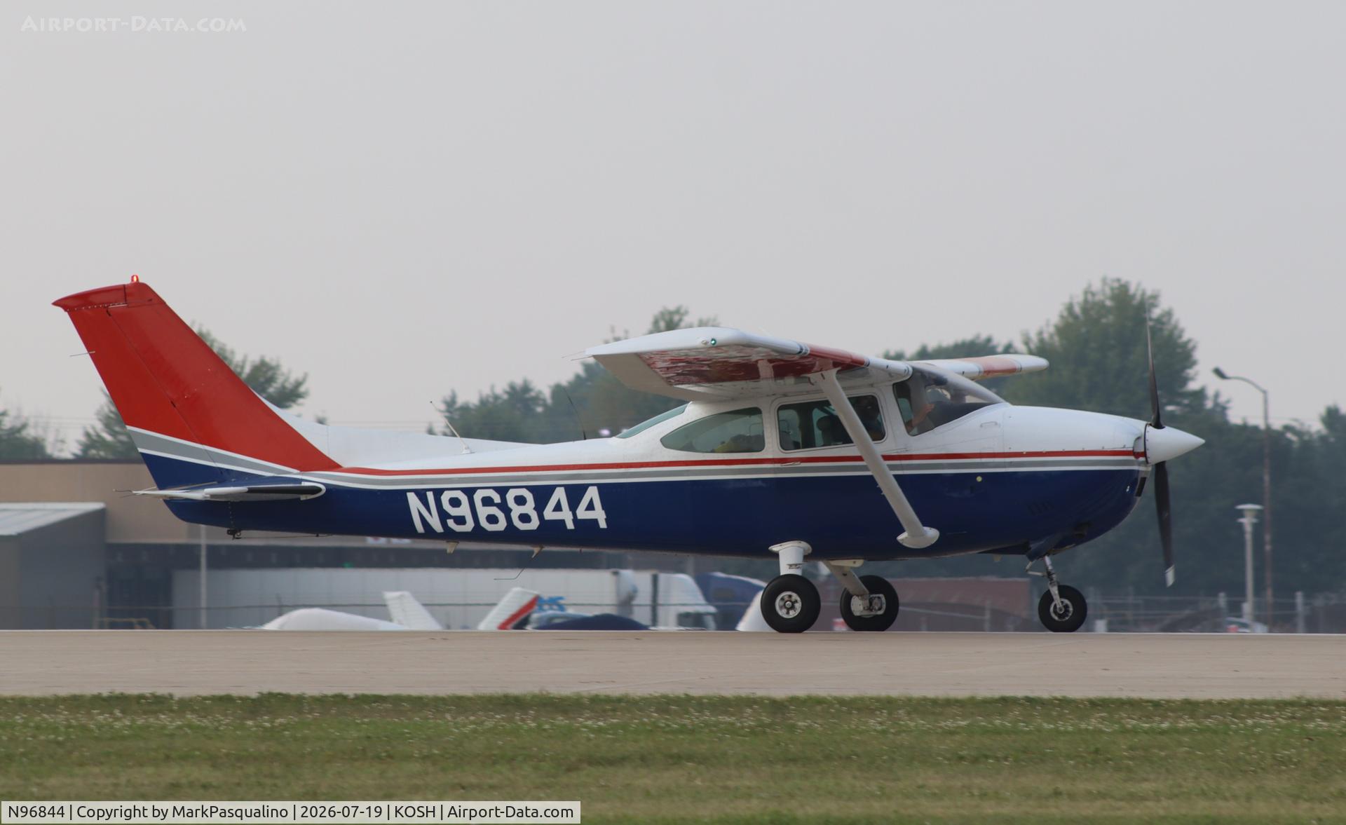 Aircraft N96844, 1979 Cessna 182Q Skylane, c/n 18266875, Cessna 182Q, at KOSH, photo by MarkPasqualino