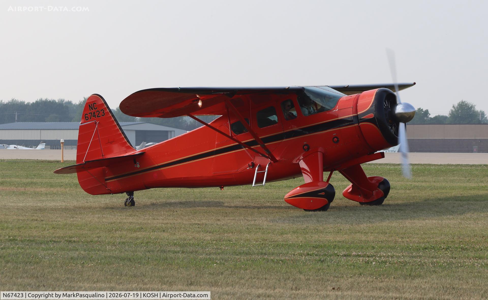 Aircraft N67423, 1944 Howard Aircraft DGA-15P, c/n 1802, Howard DGA-15P, at KOSH, photo by MarkPasqualino