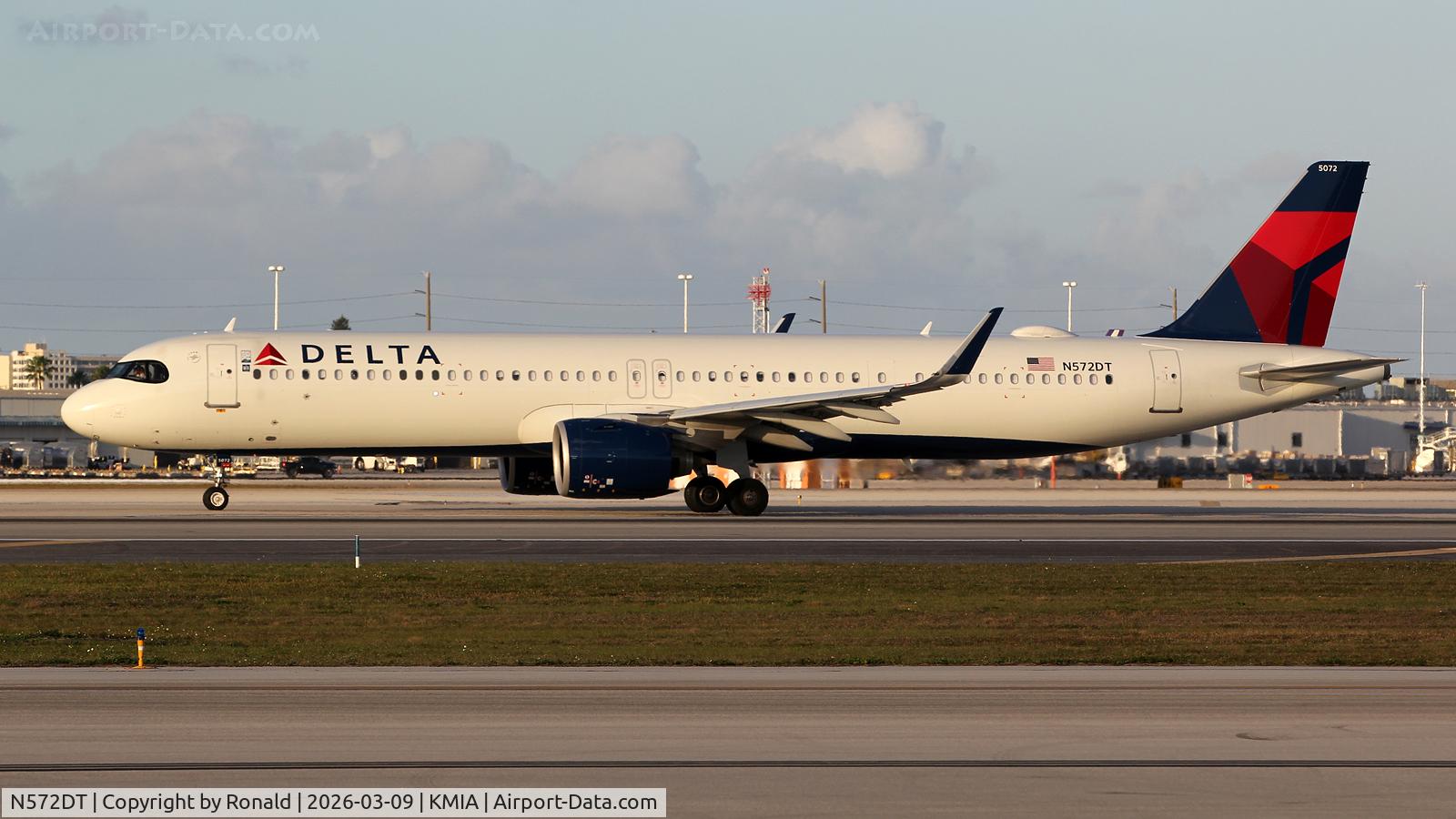 Aircraft N572DT, 2024 Airbus A321-271NX, c/n 11841, at mia, at KMIA, photo by Ronald