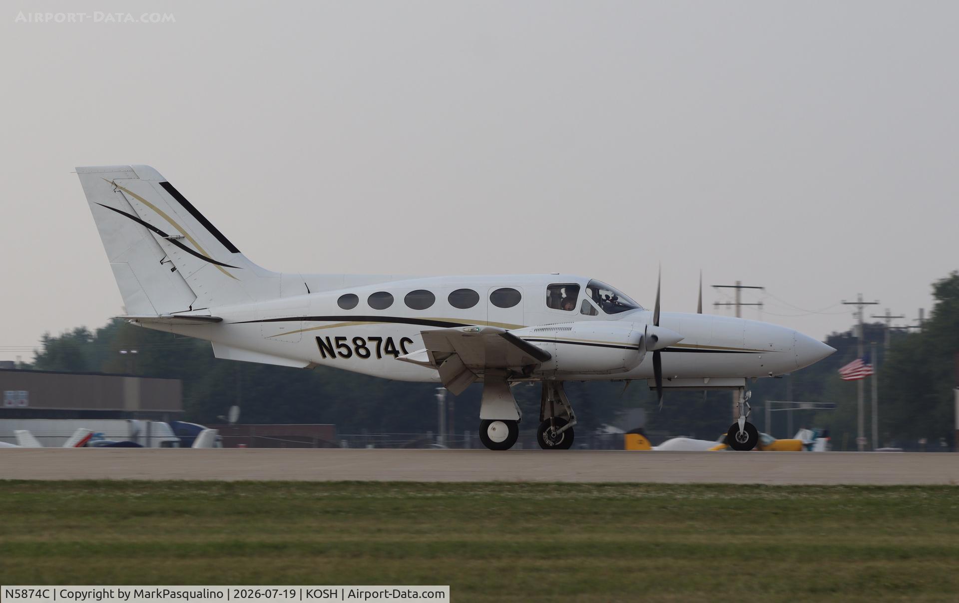 Aircraft N5874C, Cessna 421C Golden Eagle, c/n 421C0882, Cessna 421c, at KOSH, photo by MarkPasqualino