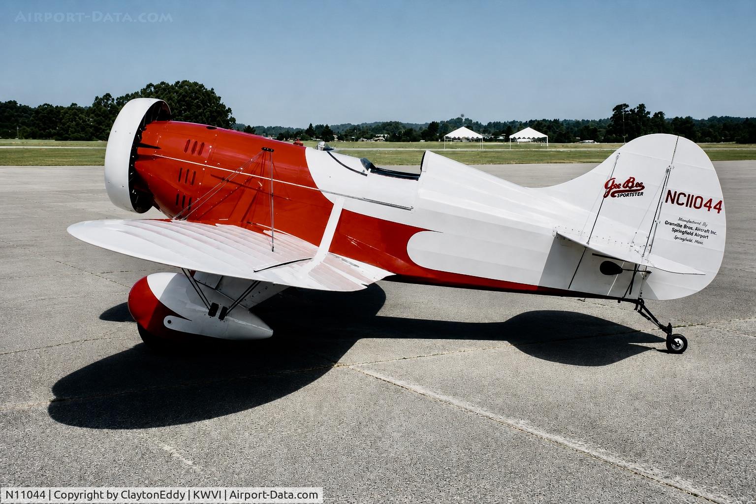 Aircraft N11044, 1931 Granville Brothers Gee Bee Sportster E, c/n 6, Watsonville airshow in California 1995, at KWVI, photo by ClaytonEddy
