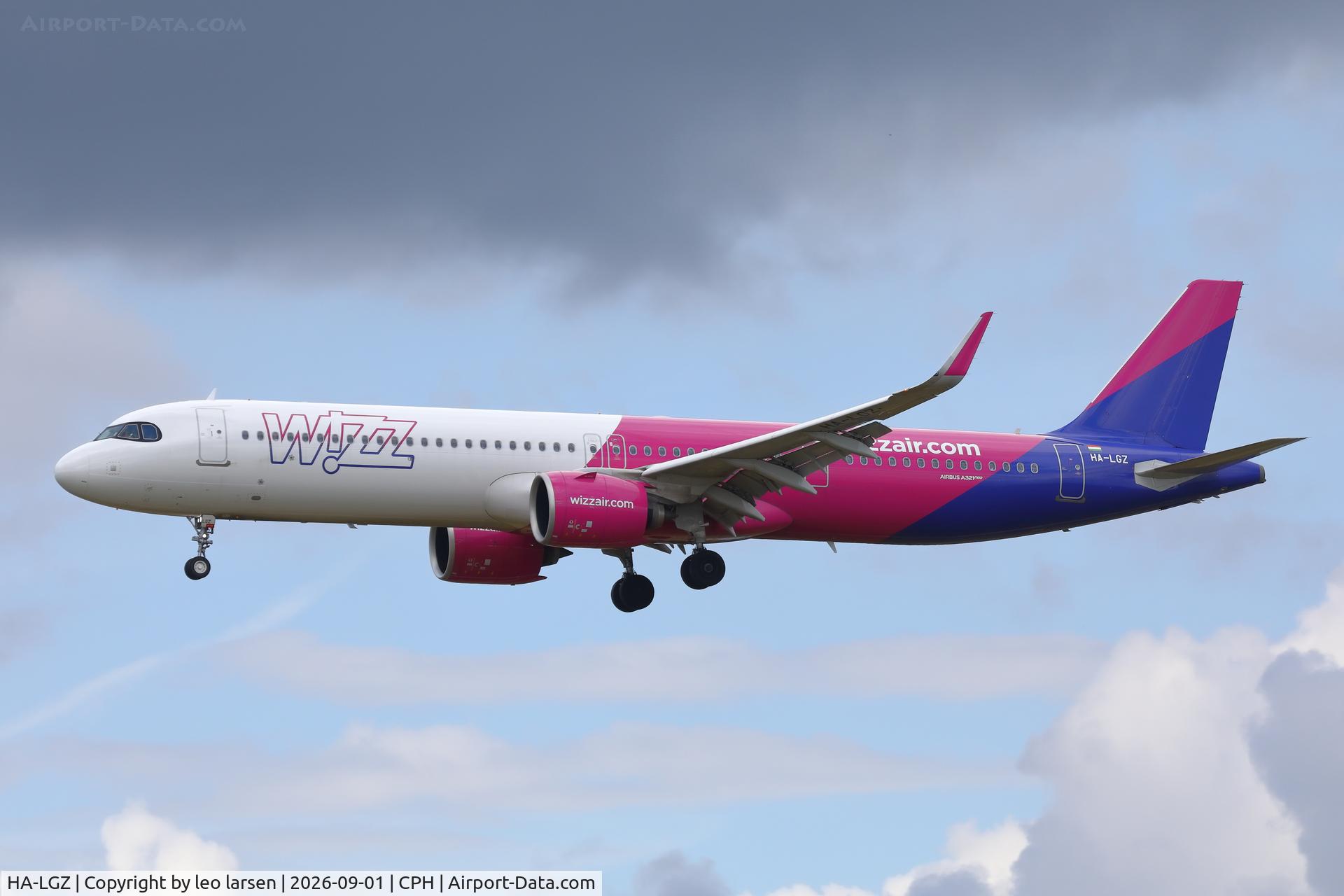 Aircraft HA-LGZ, 2025 Airbus A321-271NX (SL), c/n 12814, Copenhagen 1.9.2026, at CPH, photo by leo larsen