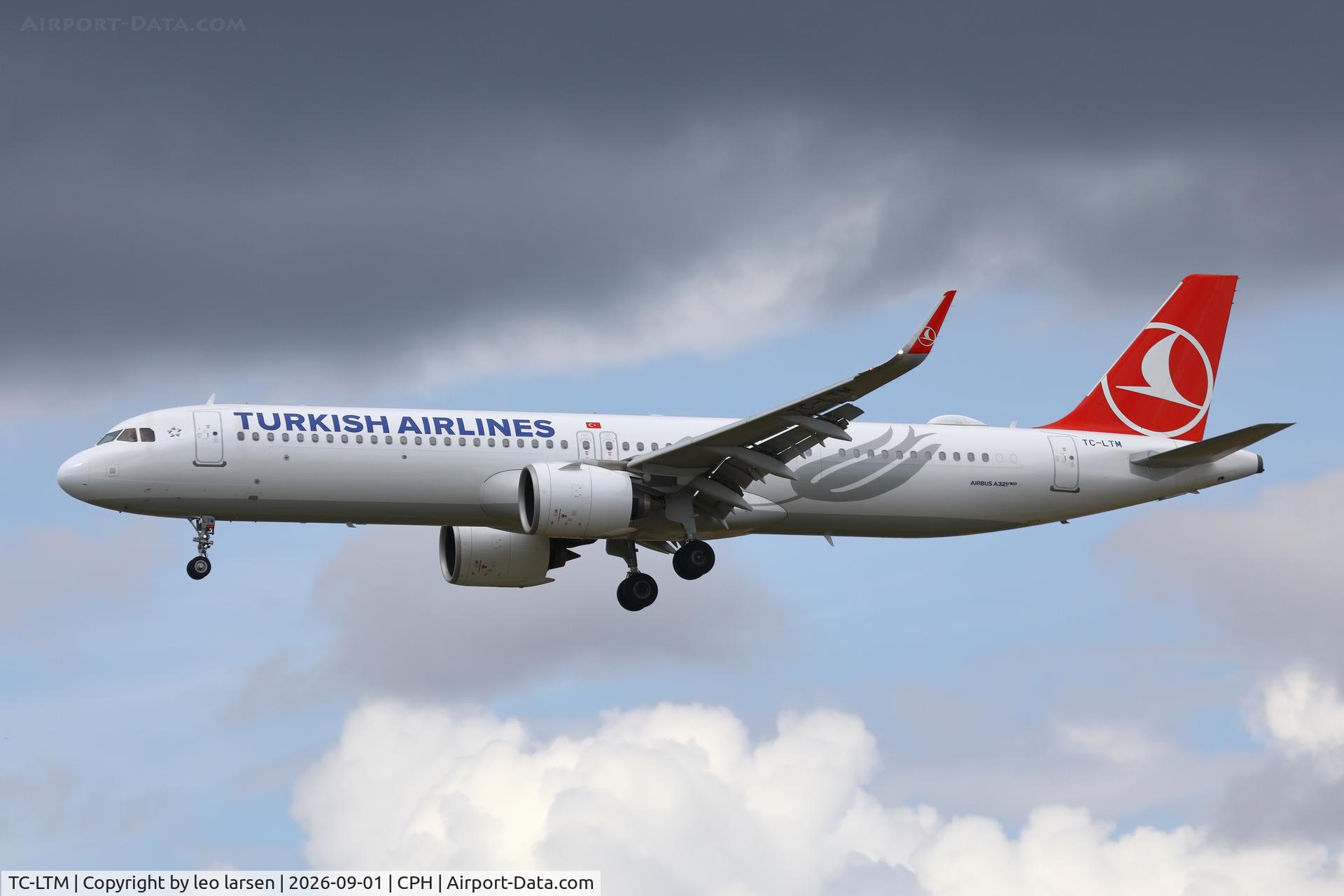 Aircraft TC-LTM, 2023 Airbus A321- 271NX, c/n 10854, Copenhagen 1.9.2026, at CPH, photo by leo larsen