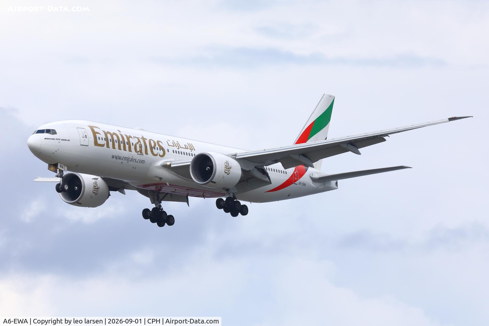 Aircraft A6-EWA, 2007 Boeing 777-21H/LR, c/n 35572 l/n 654, Copenhagen 1.9.2026, at CPH, photo by leo larsen