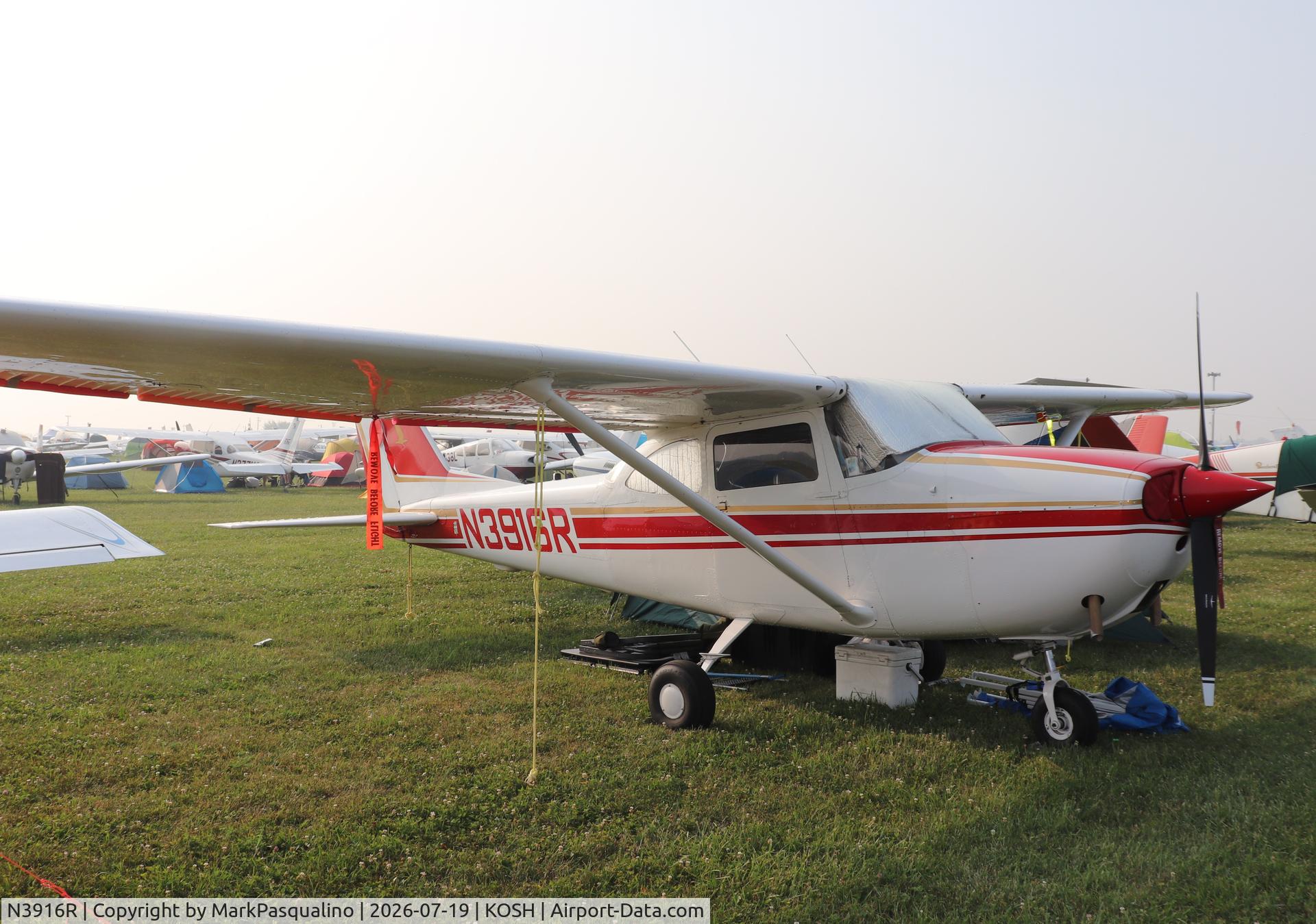 Aircraft N3916R, 1966 Cessna 172H, c/n 17255416, Cessna 172H, at KOSH, photo by MarkPasqualino