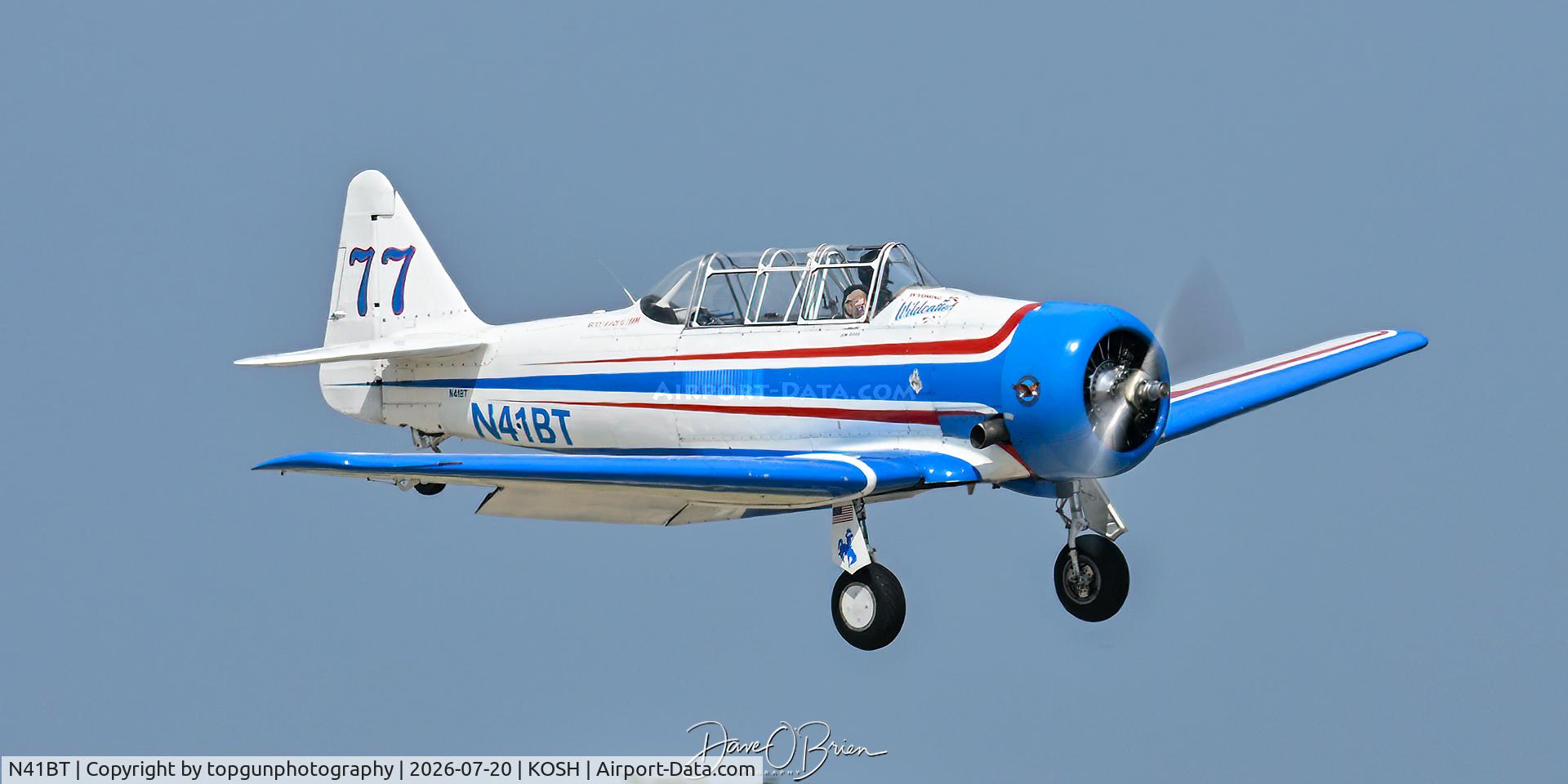 Aircraft N41BT, 1960 North American SNJ-5 Texan, c/n 88-18067 (Bu90789), Oshkosh 26, at KOSH, photo by topgunphotography