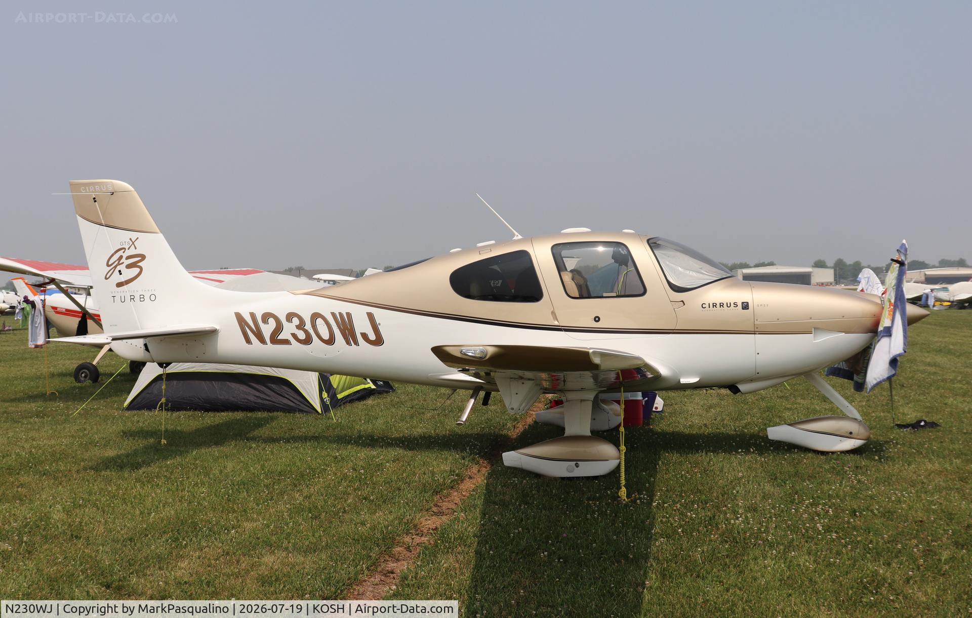 Aircraft N230WJ, 2007 Cirrus SR22, c/n 2539, Cirrus SR22, at KOSH, photo by MarkPasqualino